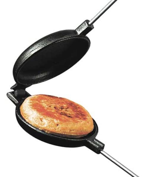 Cast Iron Round Pie Iron for Campfire Cooking - Perfect for Outdoor, Backyard, Camping & Fire Pit Use - Make Delicious Sandwiches, Pies & Desserts Over Open Flame