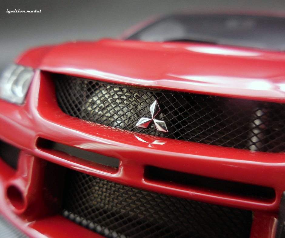 1:18 Scale Mitsubishi Lancer Evolution Wagon (CT9W) Diecast Model Car - Red Collectible Toy for Adults & Kids - Perfect for Display, Racing Enthusiasts & Car Collection
