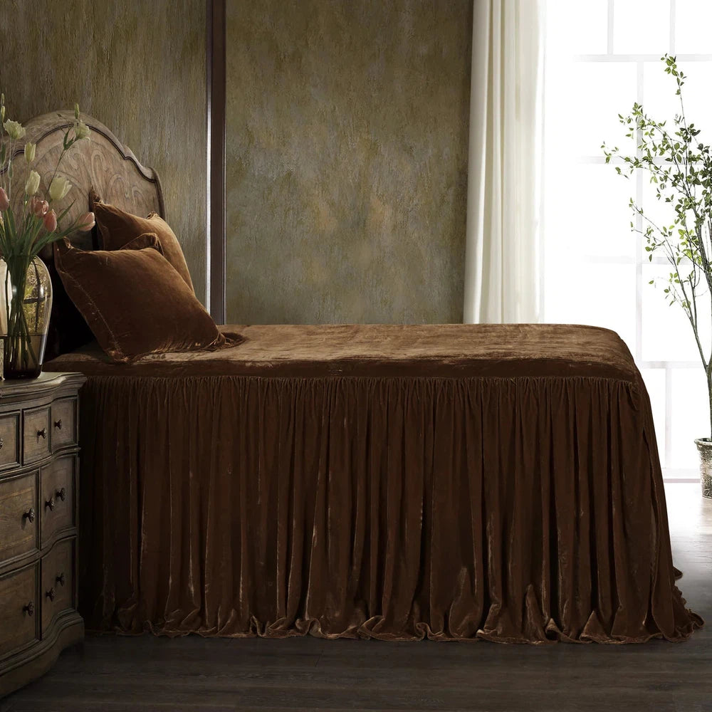Luxury Stella Velvet Bedspread Set - Queen Size Soft Microfiber Comforter with Pillow Shams, Elegant Bedding for Master Bedroom - Perfect for Home Decor, Hotel Style Upgrade & Cozy Nights