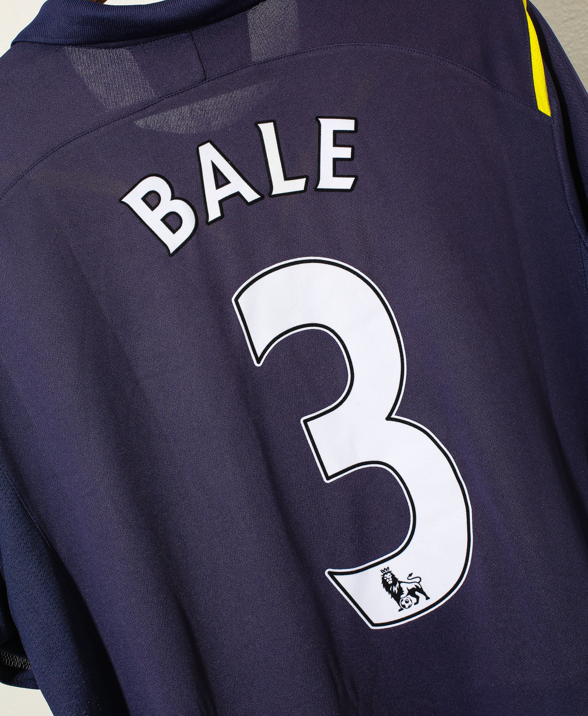 2009 Tottenham Hotspur Away Jersey #3 Gareth Bale XL - Authentic Football Soccer Shirt for Fans & Collectors - Perfect for Match Days, Training & Sports Events