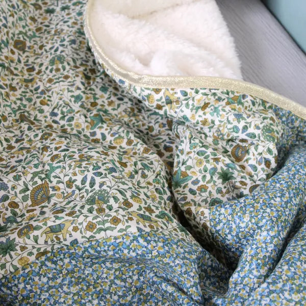 Barnabe Loves Coffee Baby Blanket - Arthur Yellow 29x35 Inch Soft Fleece Blanket for Newborns & Toddlers - Perfect for Nursery, Stroller & Cuddle Time