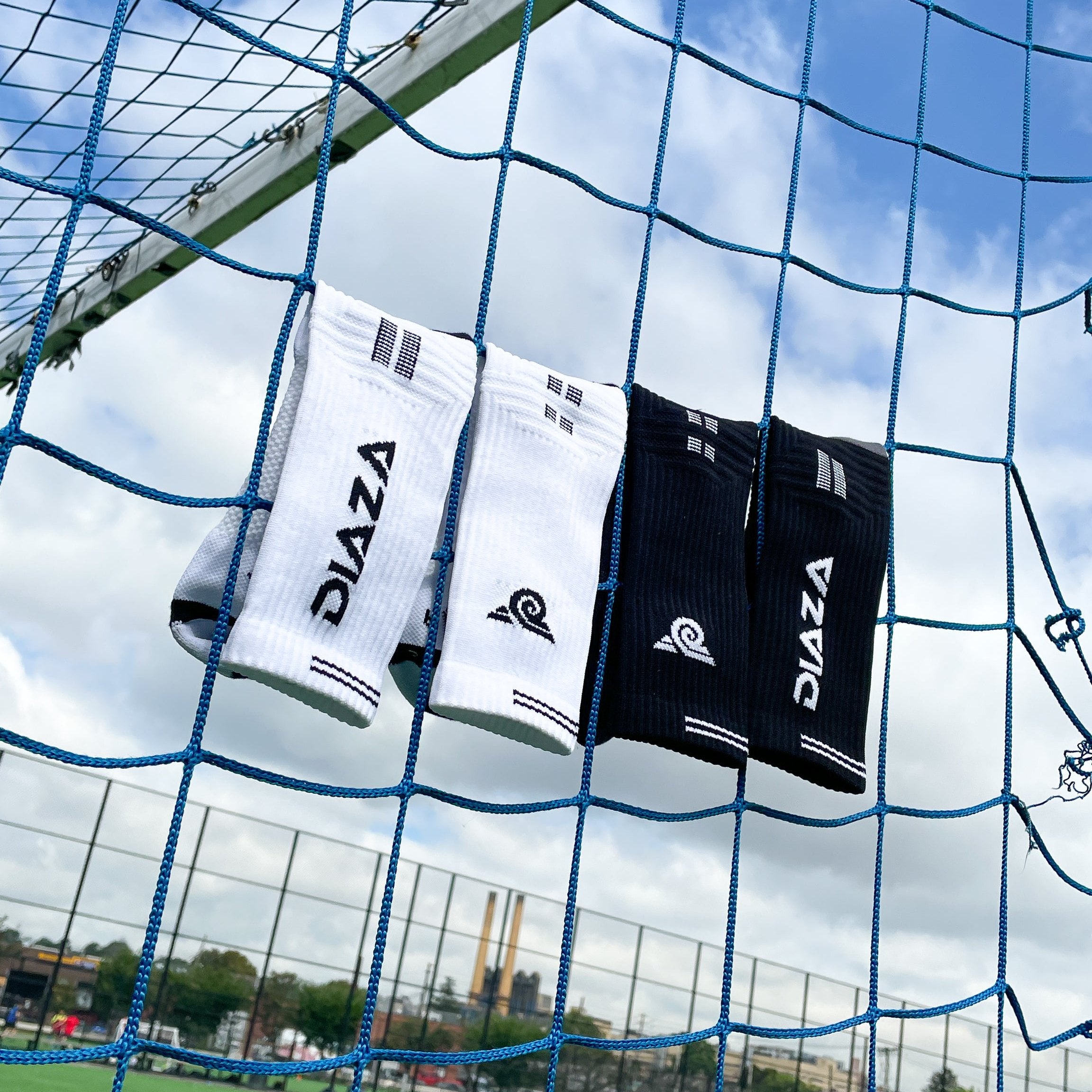DIAZA FLEX CREW SOCKS - Breathable Athletic Socks for Men & Women - Comfortable Workout & Running Socks - Perfect for Gym, Hiking & Everyday Wear