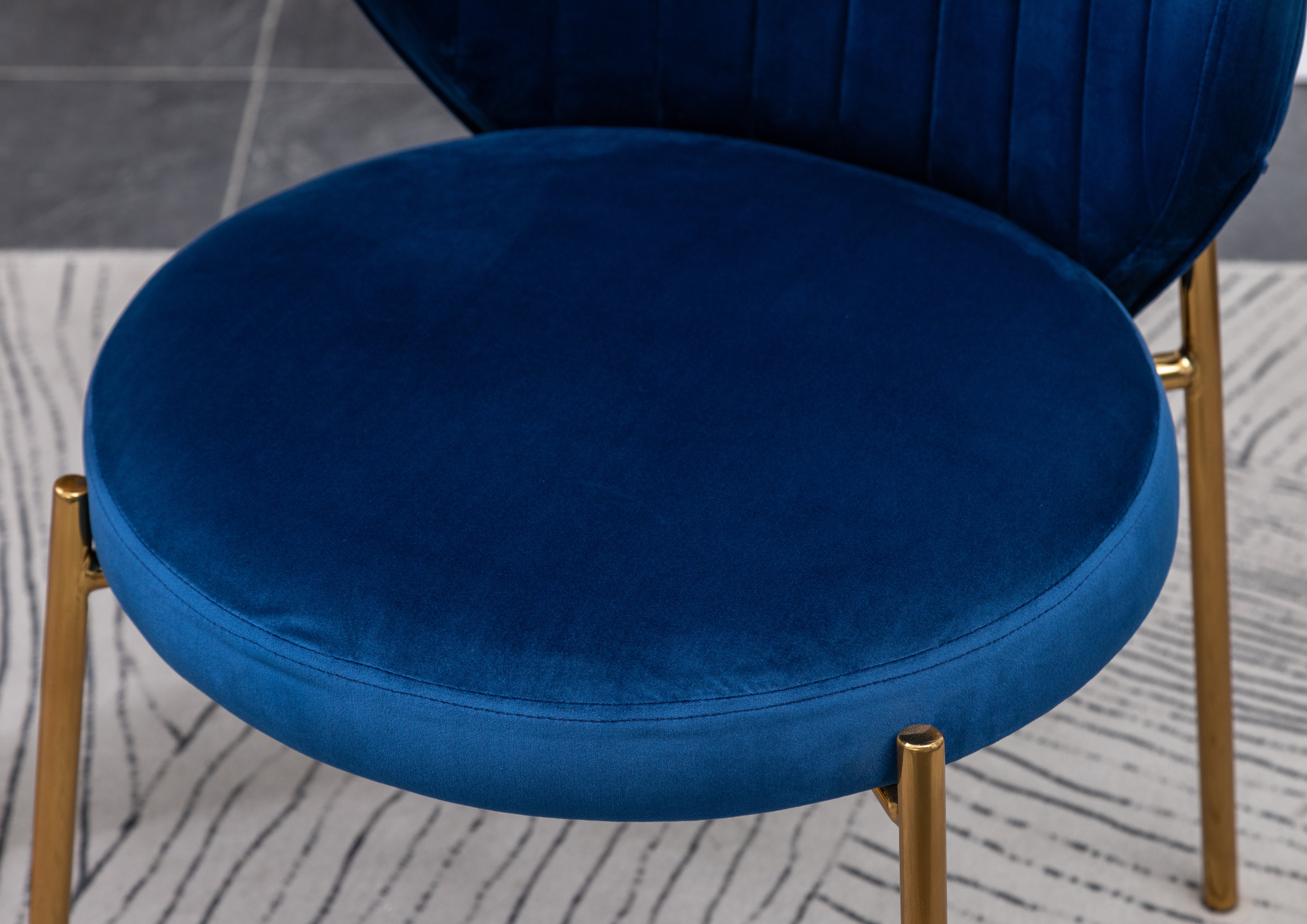 Roundhill Furniture Amoa Contemporary Velvet Upholstered Dining Chairs - Set of 2, Navy Blue Velvet, Modern Kitchen & Dining Room Seating, Comfortable Upholstered Chairs for Home, Restaurant or Office Use