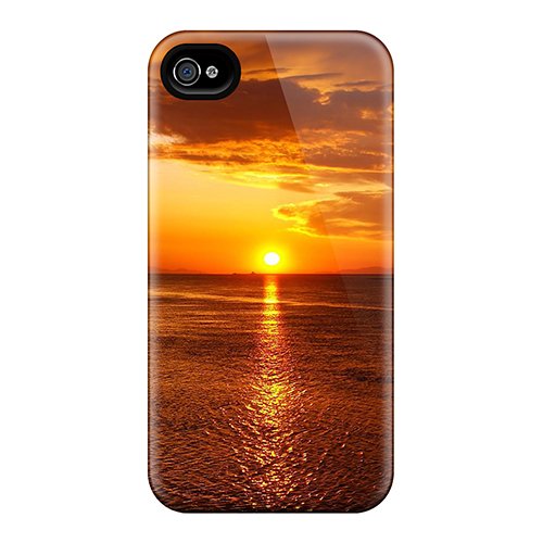 Shockproof & Dirt Resistant iPhone 4/4s Case with Sunset Over The Sea Design - Perfect for Outdoor Adventures, Beach Trips & Daily Protection