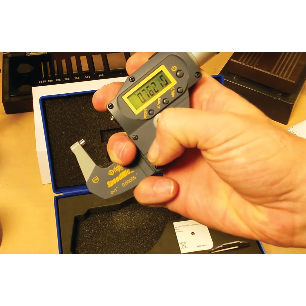 Professional IP65 Waterproof Bluetooth Speed Micrometer - High Precision Digital Measuring Tool for Construction, Engineering & DIY Projects
