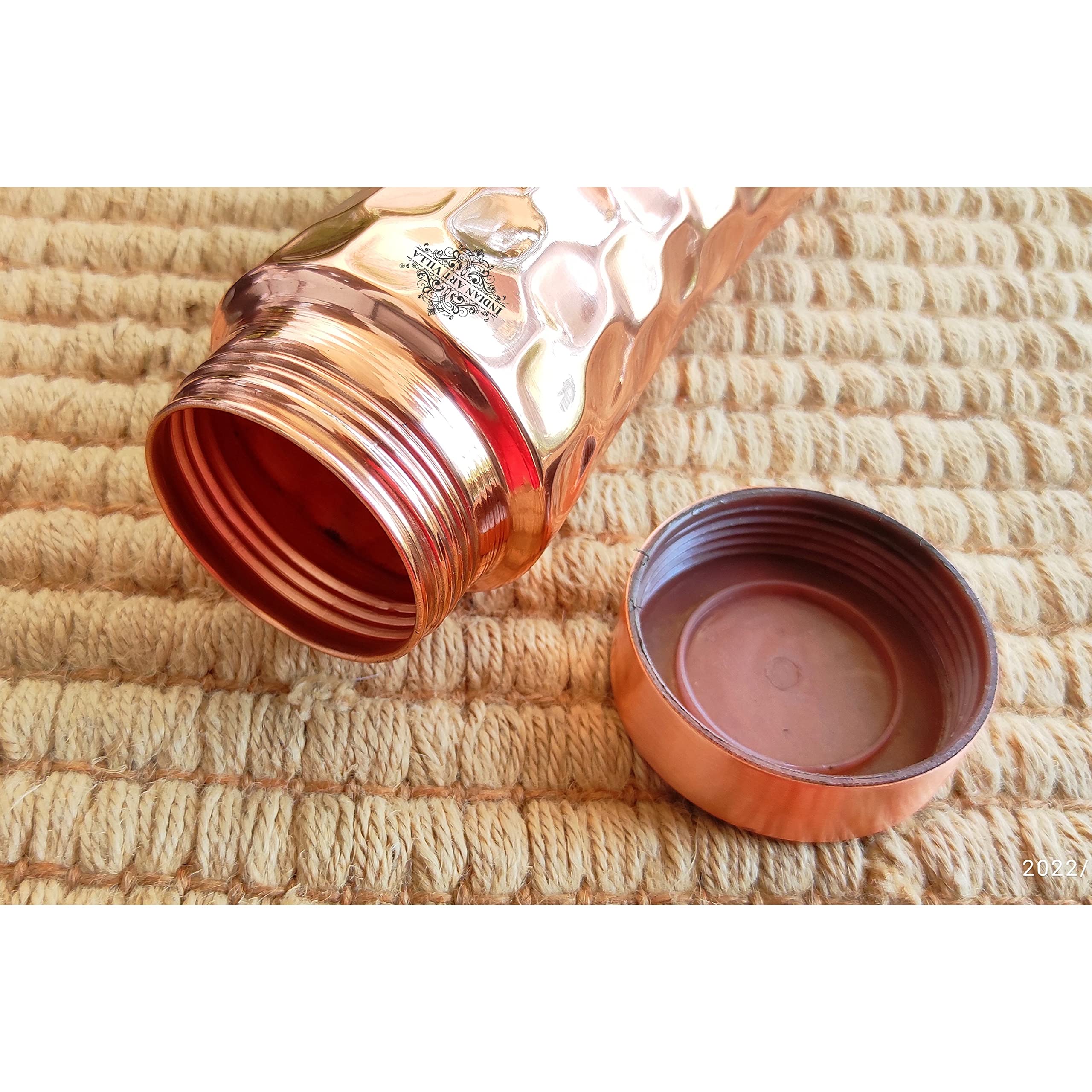 Premium 34oz Hammered Copper Water Bottle with Honeycomb Design & Shine Finish – Ayurvedic Copper Drinkware for Home, Office, Yoga & Wellness – BPA-Free Reusable Bottle for Detox, Hydration & Gifts