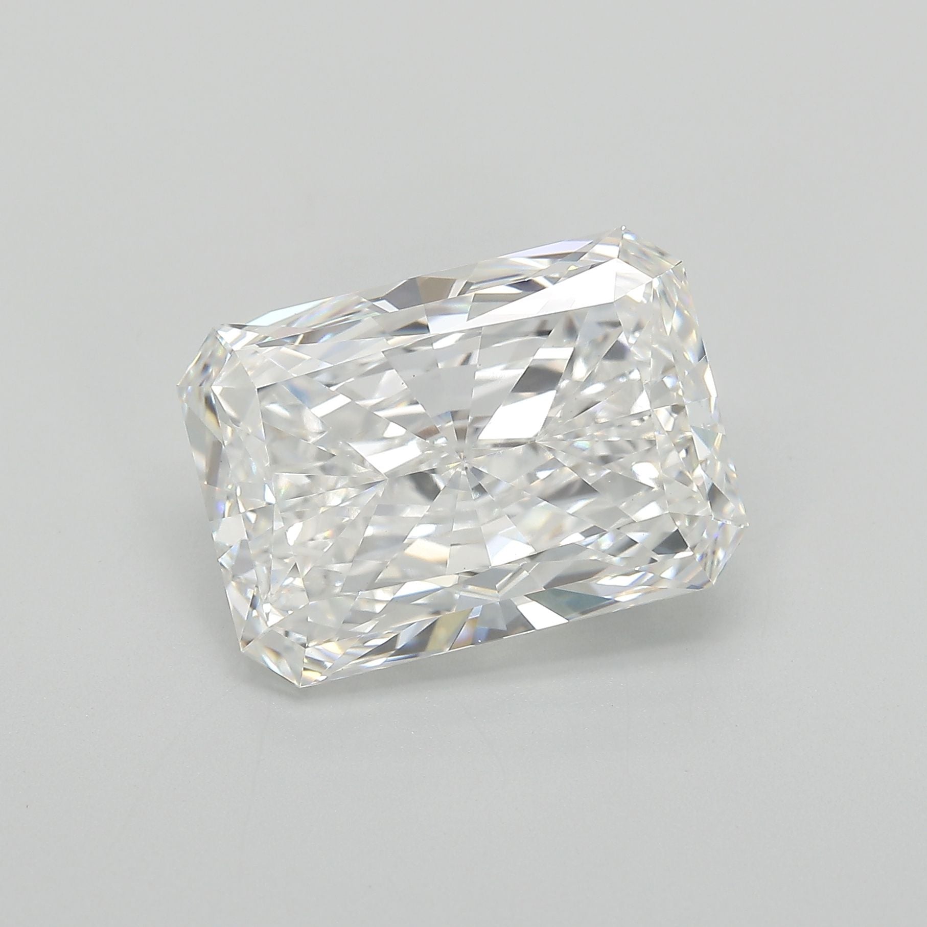 2.52 Carat E Color VVS2 Clarity Radiant Cut Lab-Grown Diamond for Engagement Rings & Fine Jewelry