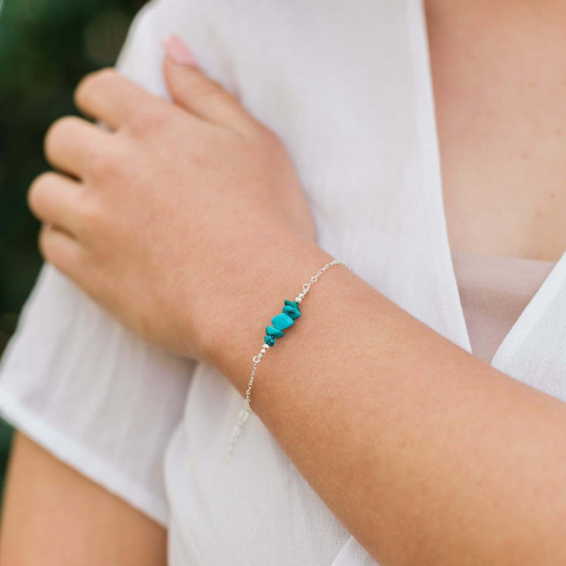 Turquoise Chip Bead Bar Bracelet for Women – Handmade Boho Jewelry for Everyday Wear & Special Occasions