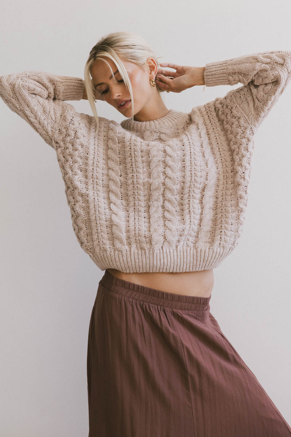 Annie Women's Cable Knit Sweater in Taupe - Cozy Winter Pullover for Casual Outfits & Holiday Gatherings