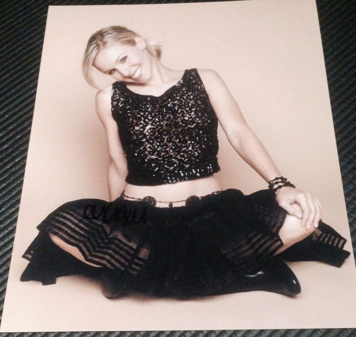 Kristen Bell Autographed 11x14 Photo with COA - Rare Signed Memorabilia, Cute & Sexy Smile - Perfect for Collectors, Fans, and Home Decor