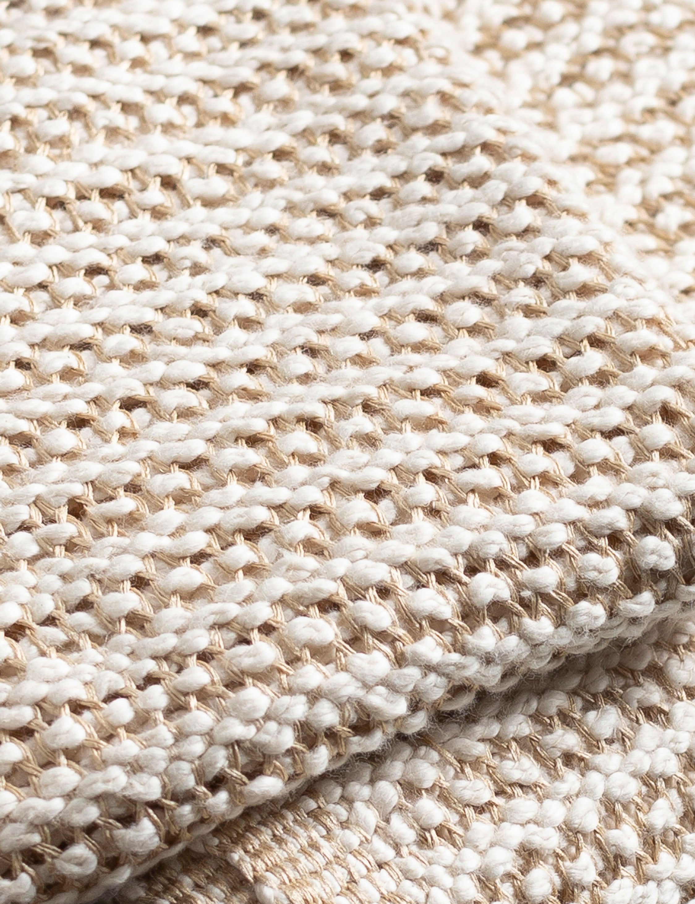 Arana Throw Blanket - Soft & Cozy Knit Throw for Couch, Bed, or Sofa - Perfect for Home Decor, Gifts, and Relaxation