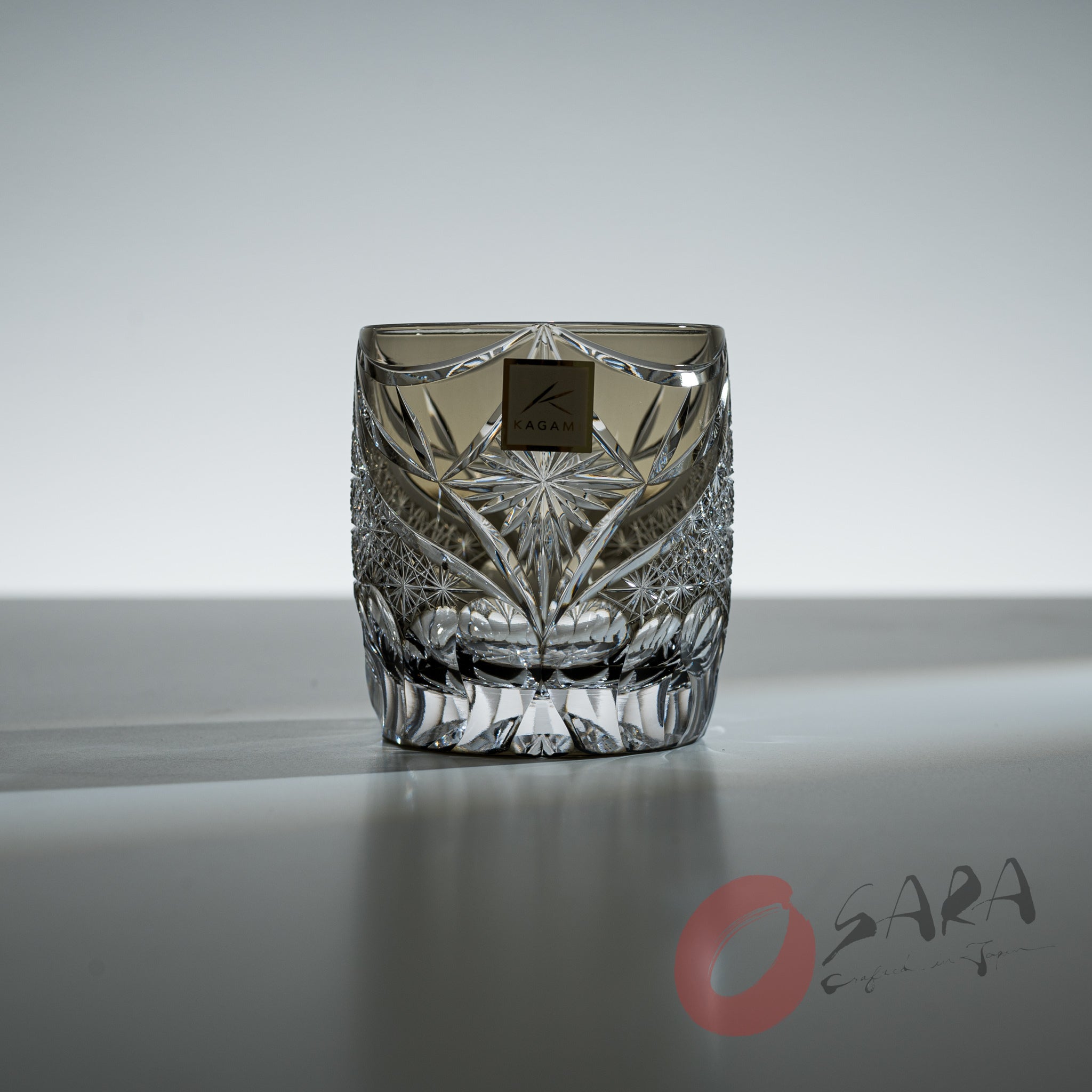 Premium KAGAMI Crystal Multilayer Colored Sake Glass Set - Keiunkai Collection - Elegant Japanese Drinking Cups for Sake, Cocktails & Special Occasions