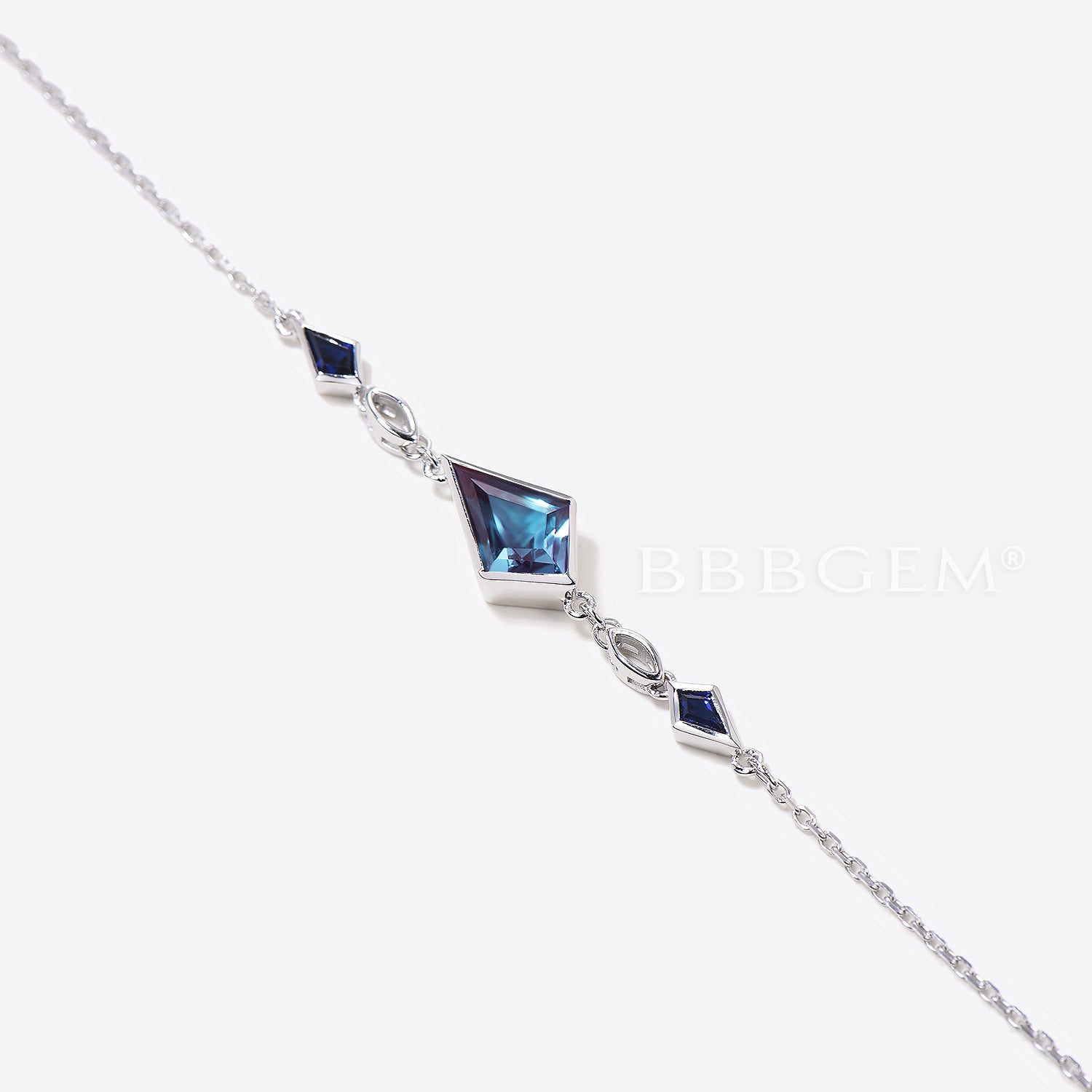 Kite Cut Alexandrite Bracelet - Bezel Set Gemstone Jewelry for Weddings & Special Occasions | Elegant Gift for Her