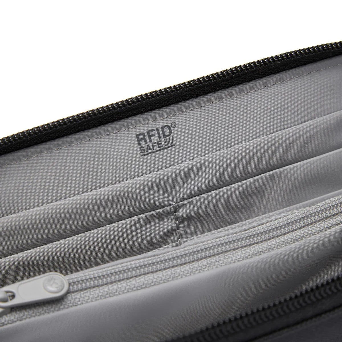 Pacsafe RFIDsafe™ RFID Blocking Continental Wallet - Secure Travel Wallet for Credit Cards & Passport - Perfect for International Trips & Daily Commute