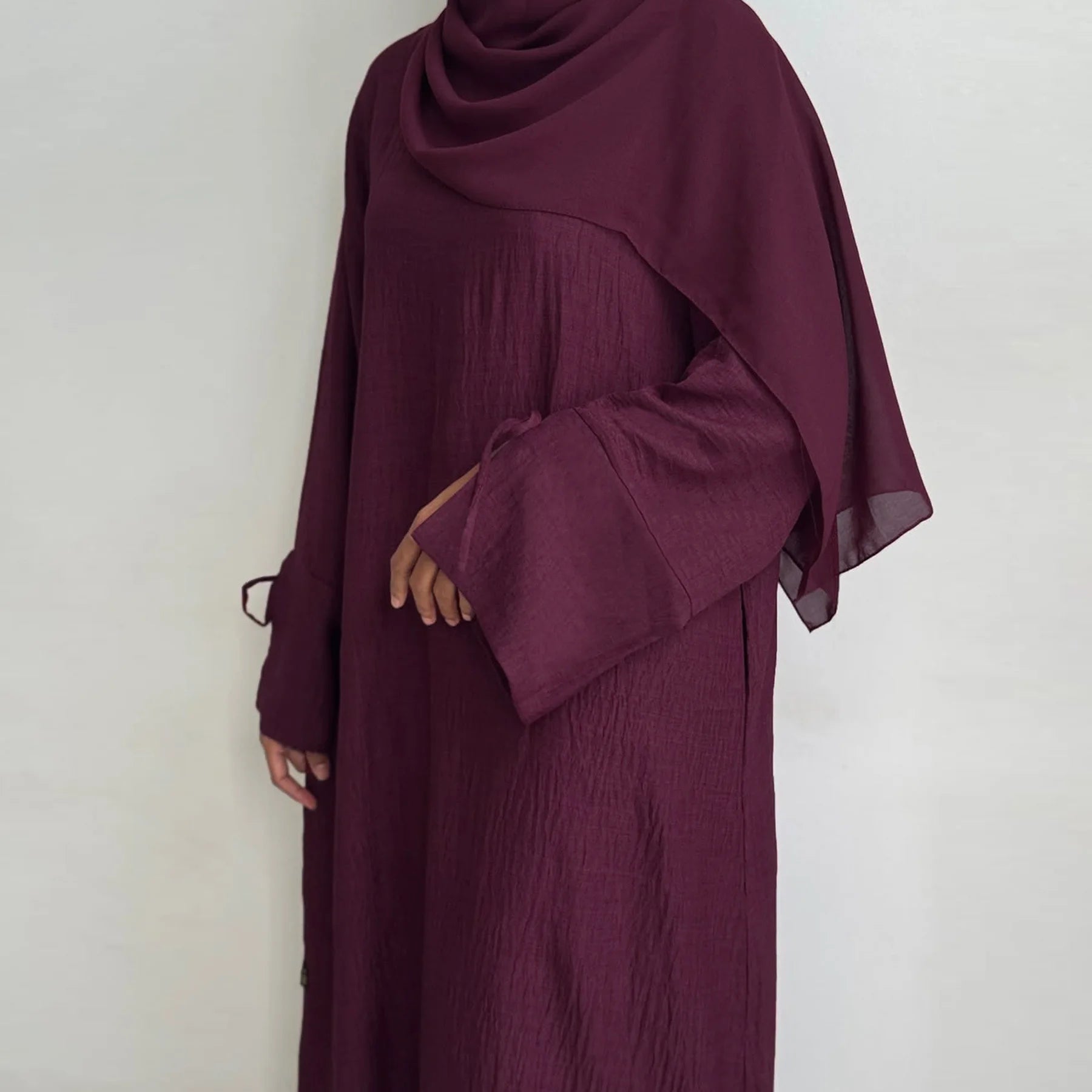 Elegant Dubai Style Loose Closed Abaya Dress for Women - Modest Islamic Clothing for Prayer, Mosque & Everyday Wear