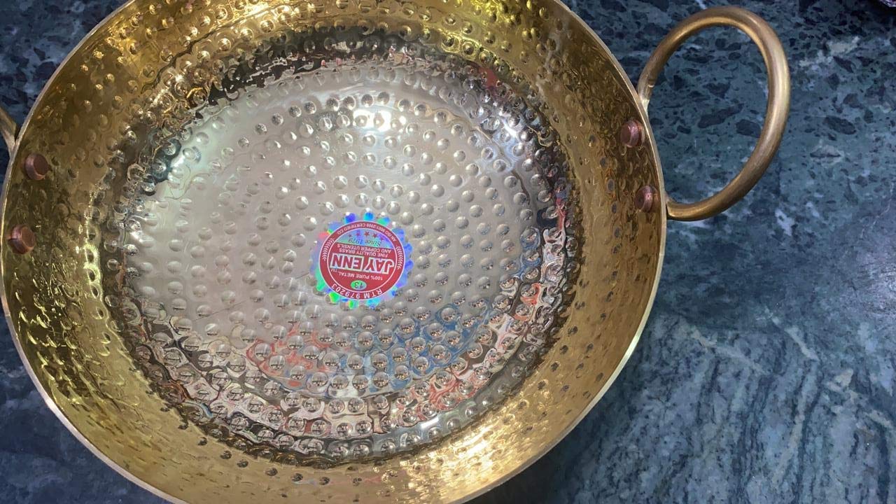 Finaldeals 2 Liter Hammered Brass Kadhai Pital Kadai - Traditional Indian Cooking Wok with Dual Side Handles for Stir Frying, Deep Frying & Serving Authentic Asian Cuisine