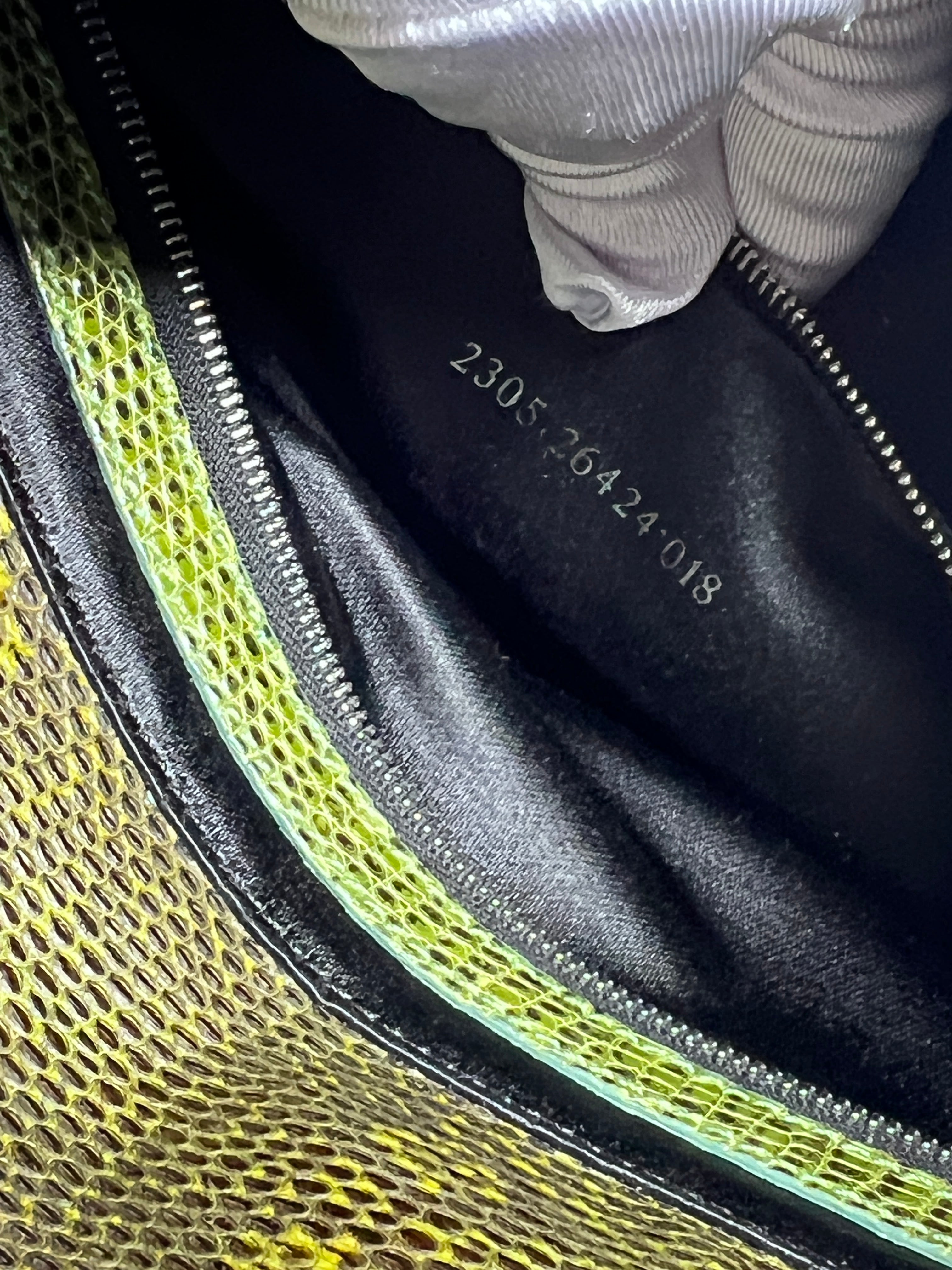 Authentic Vintage Fendi Green Lizard Skin Baguette Handbag - Luxury Designer Crossbody Purse for Women, Perfect for Evening Parties & Special Occasions