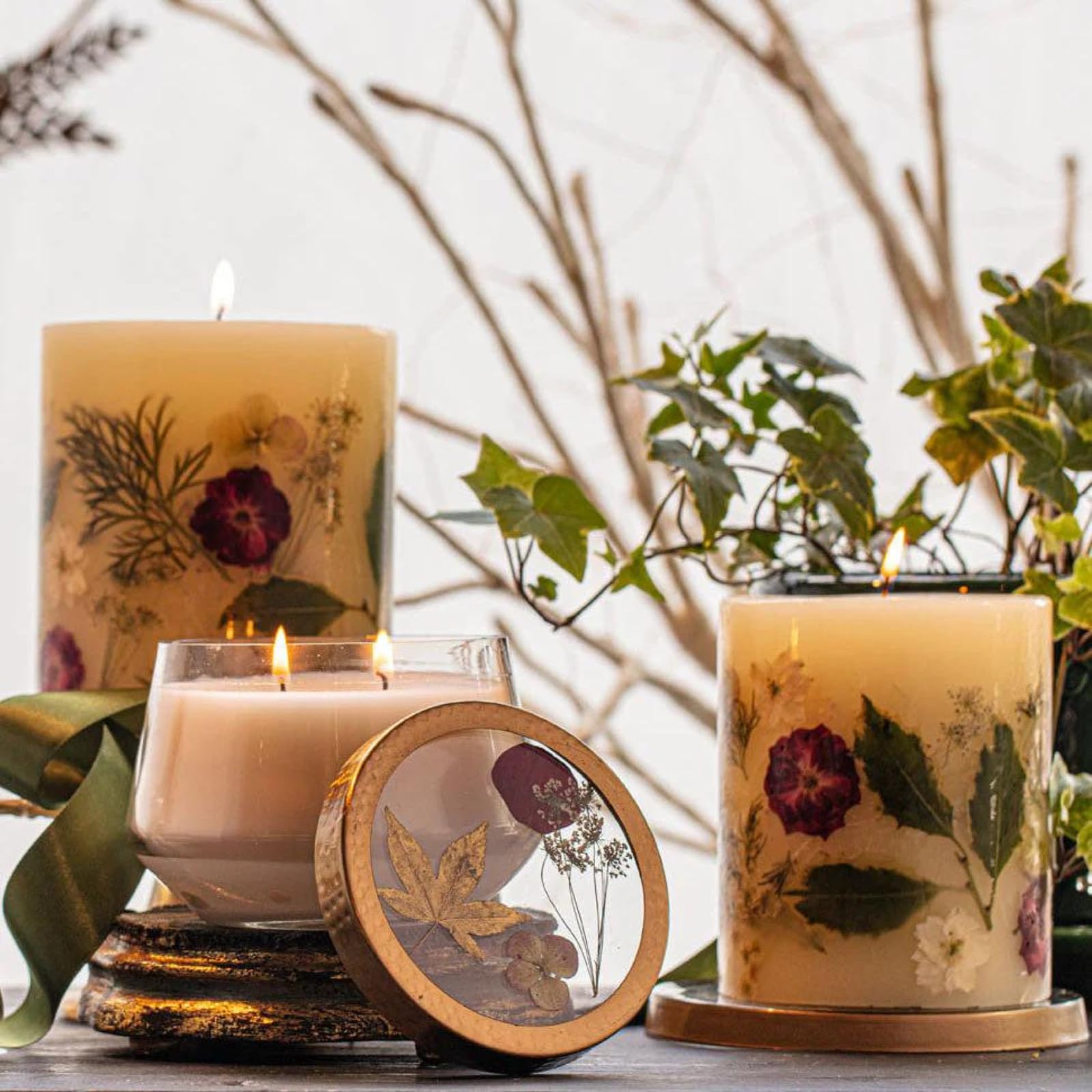 Rosy Rings Botanical Candle - Red Currant Cranberry Scent | Luxury Aromatherapy Soy Wax Candle with Lemon, Cranberry, Currant, Cedar & Ginger Notes | 200-Hour Burn Time, 6.5