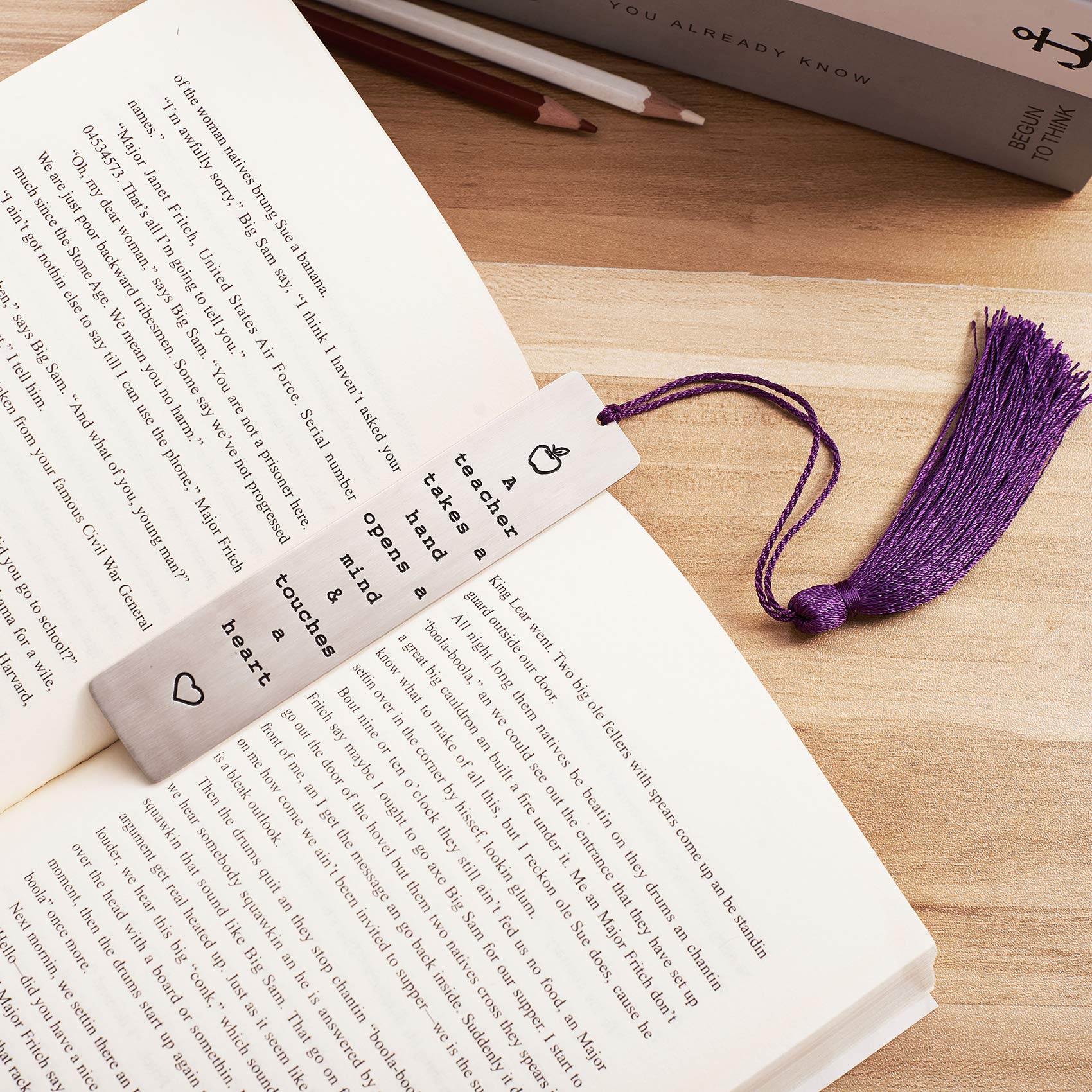 Personalized Teacher Bookmark - Unique Teacher Appreciation Gifts, Thank You Present from Students, Special Teaching Assistant Gift - Perfect for Classroom, Graduation, Retirement & Back to School Gifts