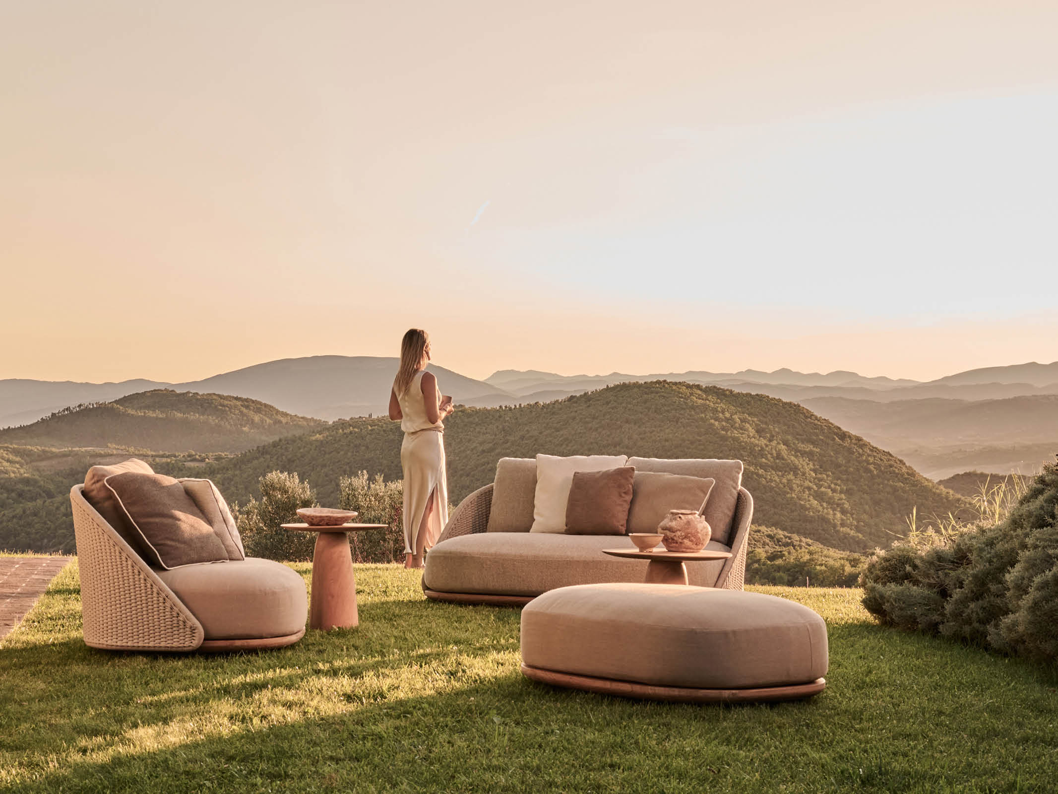Elio Sofa - Modern Comfortable Couch for Living Room, Bedroom & Office - Perfect for Relaxing, Lounging & Entertaining Guests