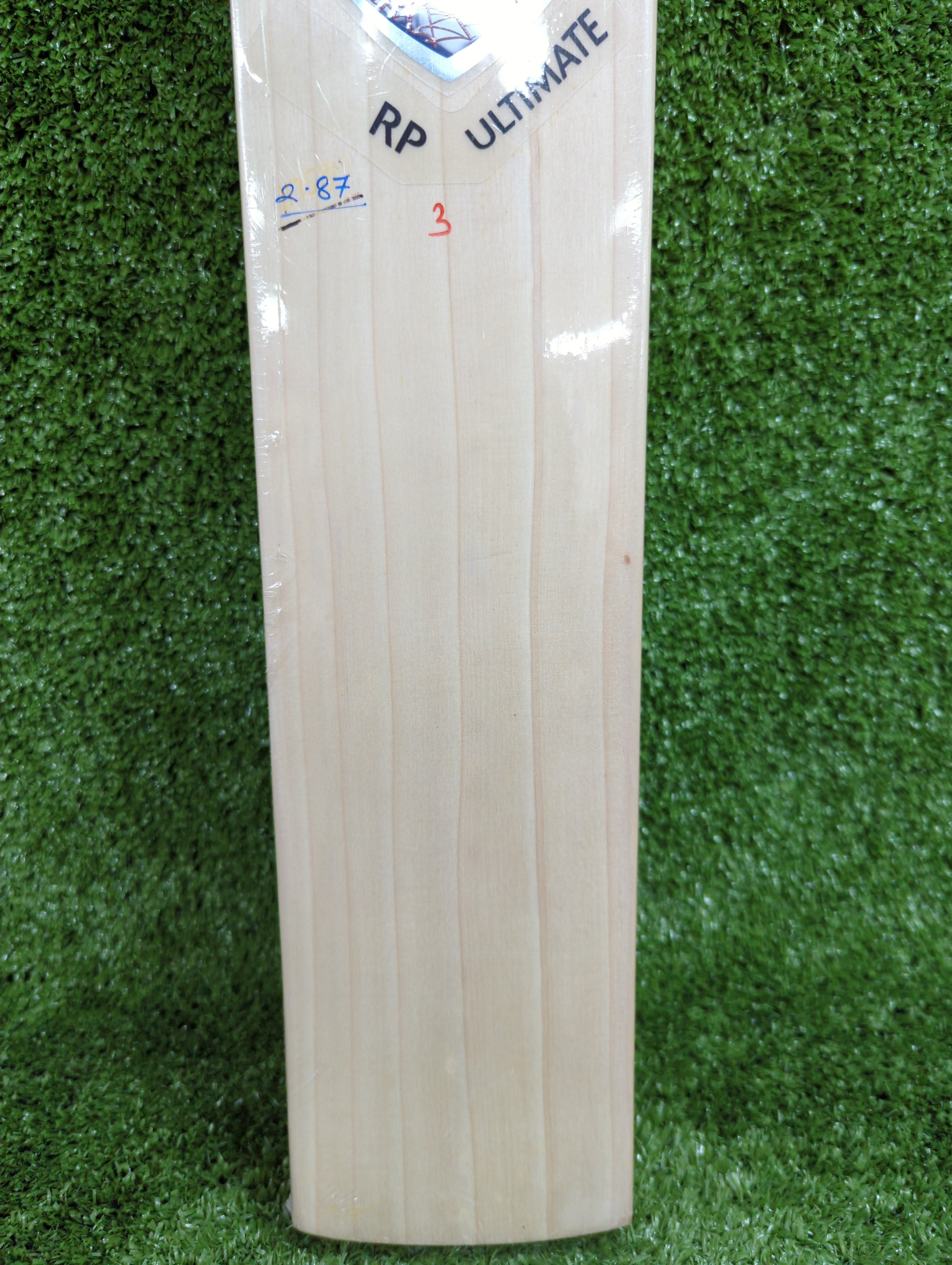 Premium SG RP Ultimate English Willow Cricket Bat - High Performance for Professional & Amateur Players - Perfect for Matches, Training & Practice Sessions
