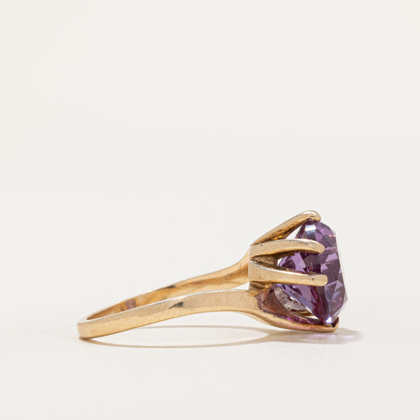 4.20ct Synthetic Color Change Sapphire Cocktail Ring - Size 5.5 | Elegant Evening Wear & Special Occasion Jewelry | Perfect for Parties, Weddings & Date Nights