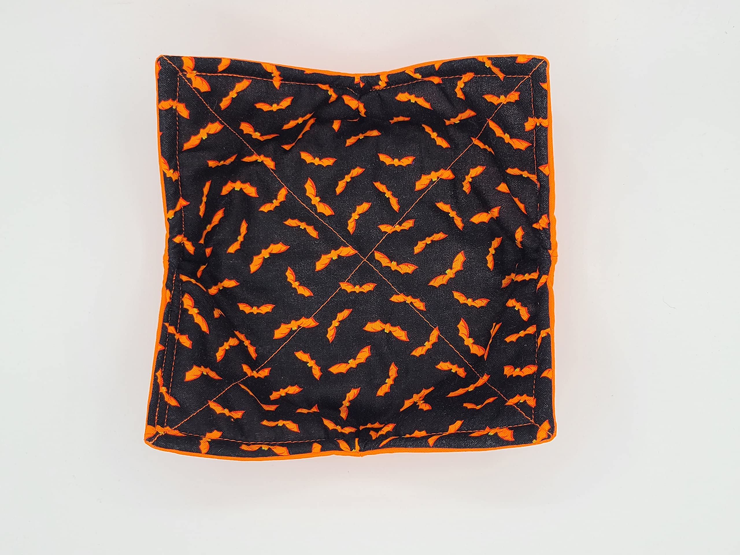 Orange Bats Microwave Cozy - Halloween Bowl Buddy with Reversible Design | Spooky Microwaveable Soup Holder & Potholder | Perfect for Halloween Parties, Soup Warming, and Kitchen Decor