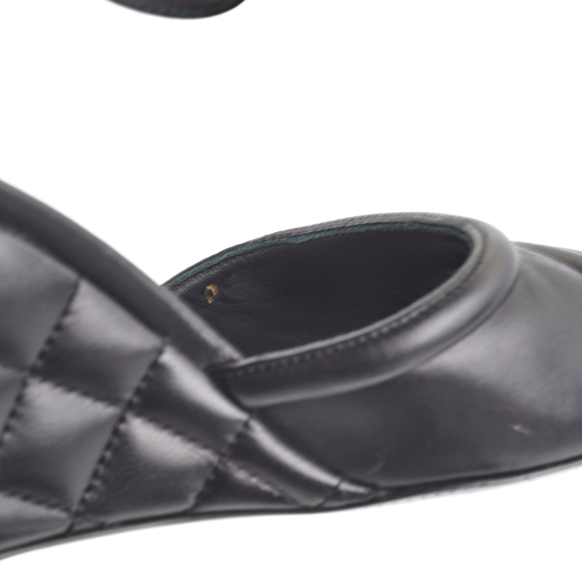 Chanel Quilted Black Leather Sandals Women's Size 40 - Luxury Designer Shoes for Summer Outfits & Beach Vacations