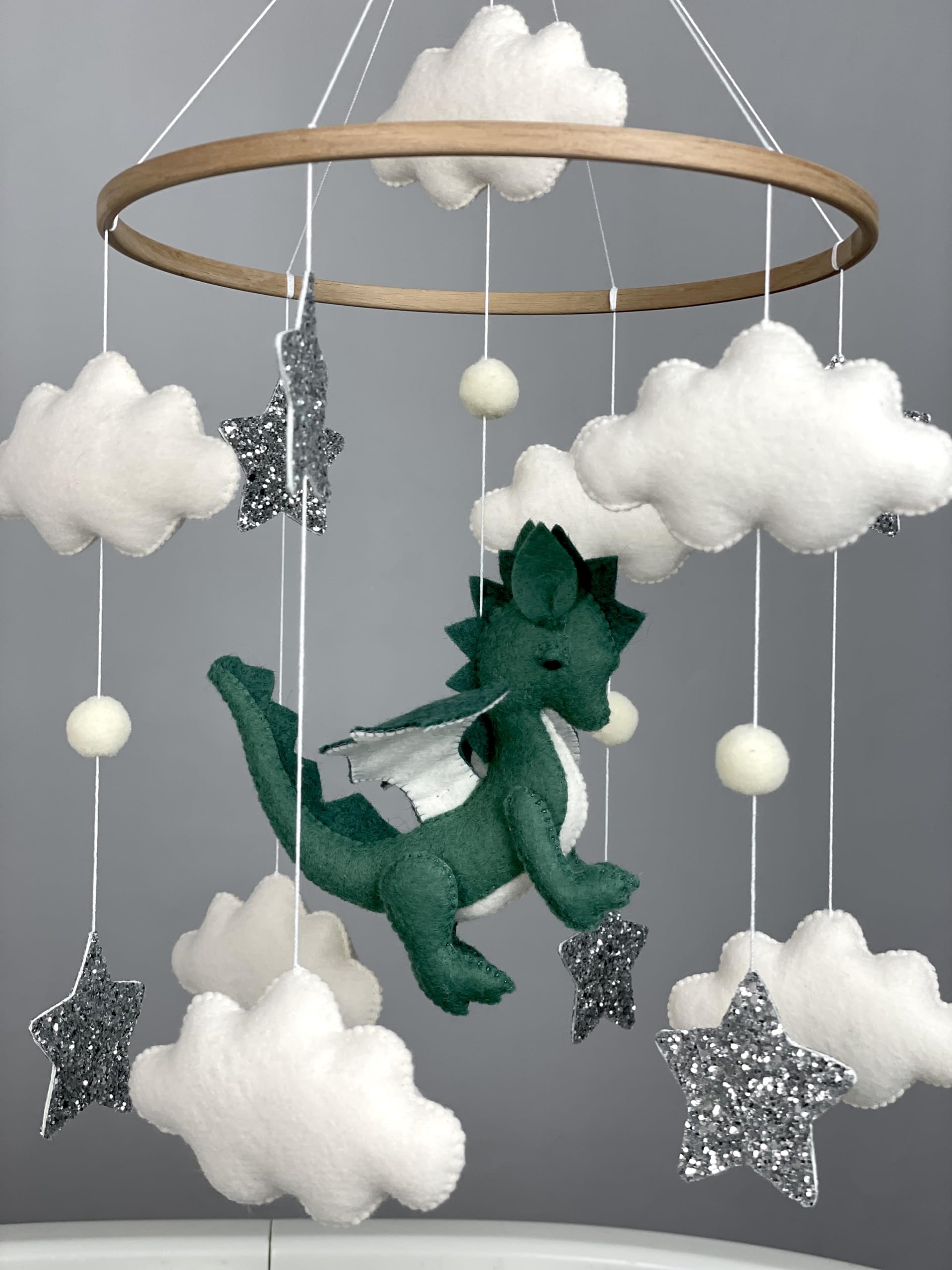**Handmade Dragon Baby Crib Mobile – Fantasy Nursery Decor, Felt Hanging Mobile for Newborns – Perfect Baby Shower Gift & Nursery Room Decoration**    *(Use: Ideal for baby cribs, nurseries, and as a unique baby shower gift to create a magical fantasy atmosphere.)*