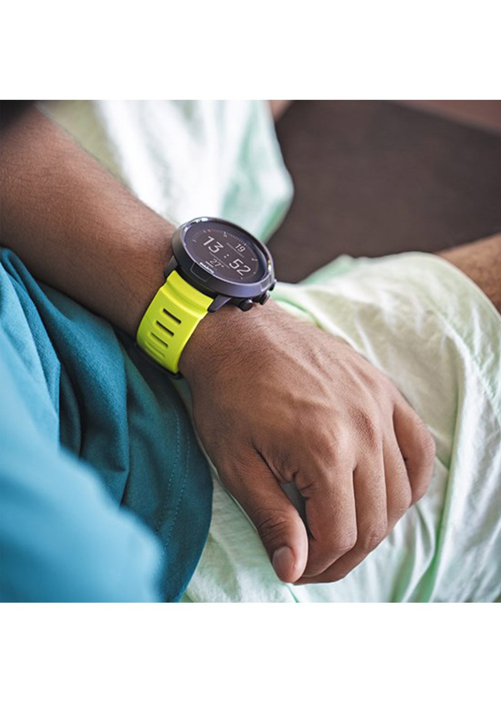 Suunto D5 Black & Lime Dive Computer with USB Charging Cable - Perfect for Scuba Diving, Freediving, and Underwater Exploration