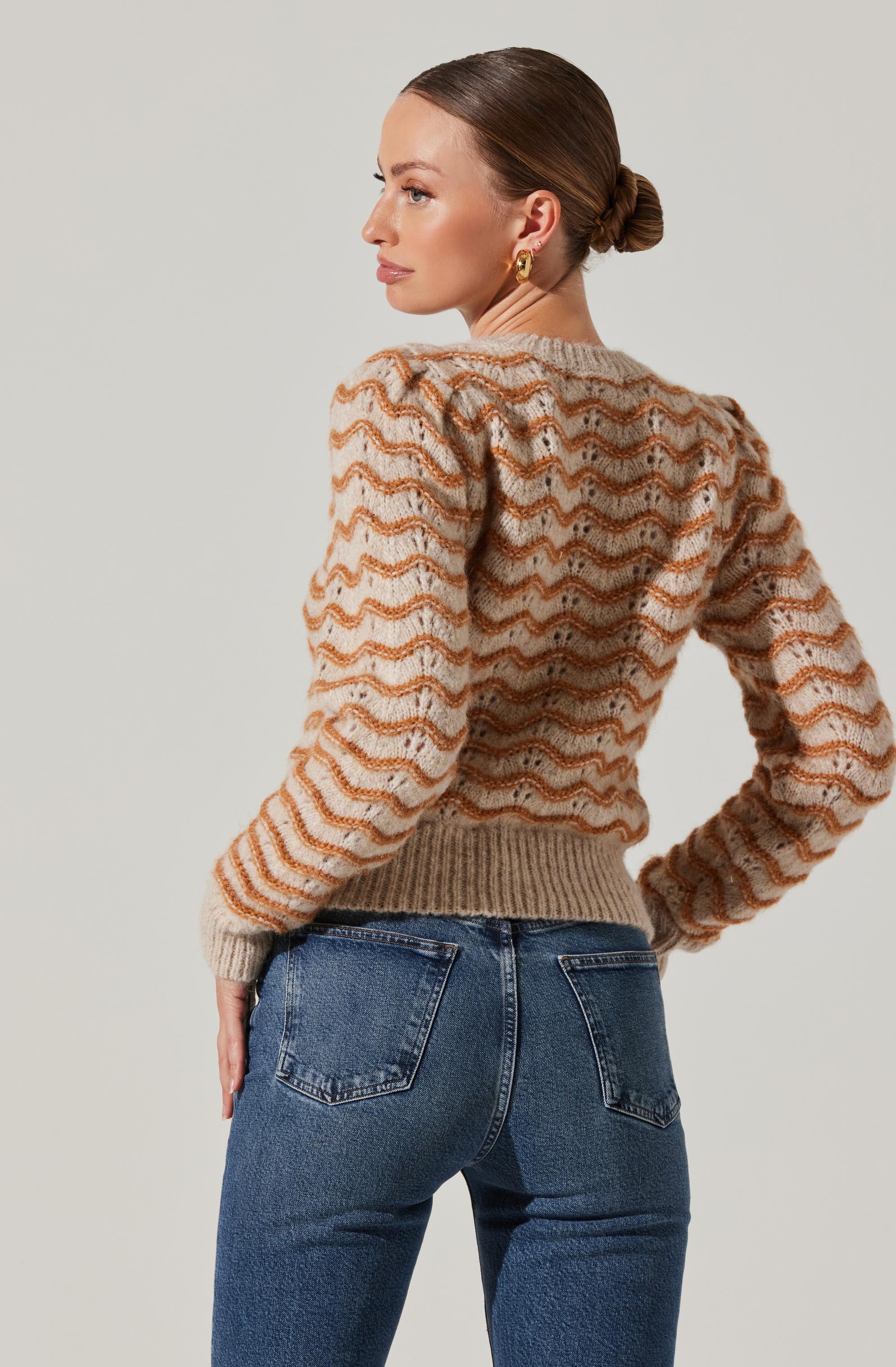 Jaylani Women's Wavy Striped Knit Sweater - Cozy Oversized Pullover for Fall & Winter | Perfect for Casual Outfits, Date Nights and Office Wear