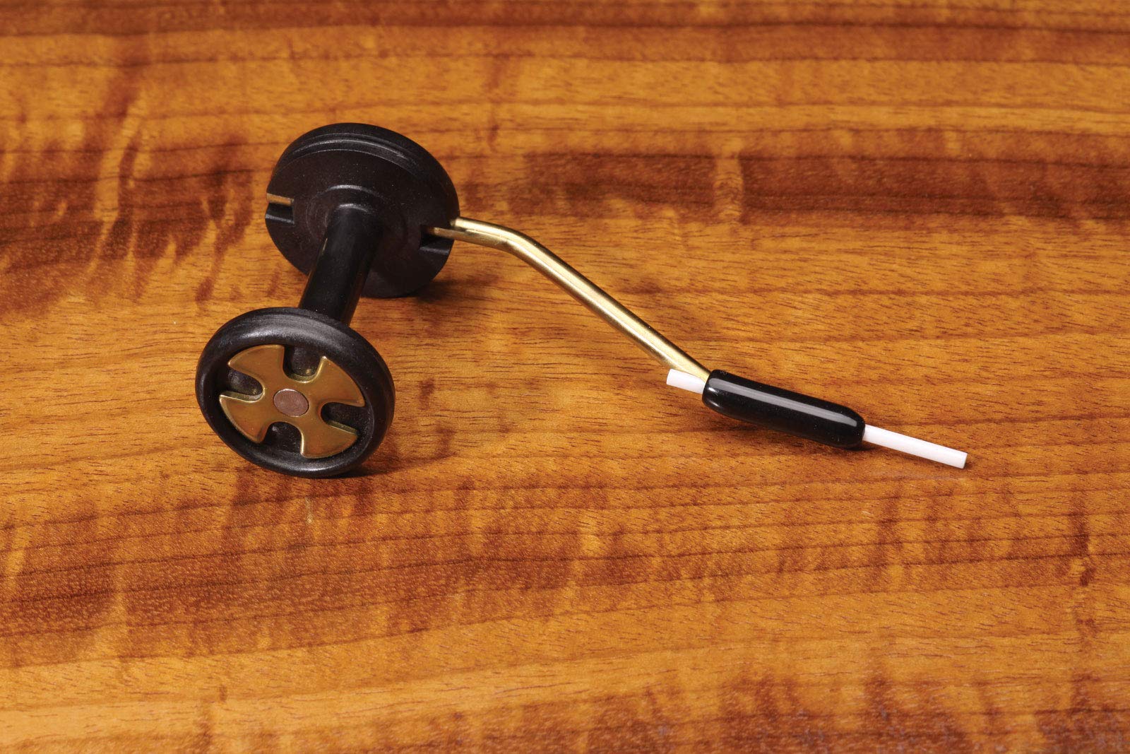 Premium Ceramic Bobbin for Sewing Machines - High-Quality Standard Bobbin for Smooth Stitching - Perfect for Quilting, Embroidery & DIY Sewing Projects
