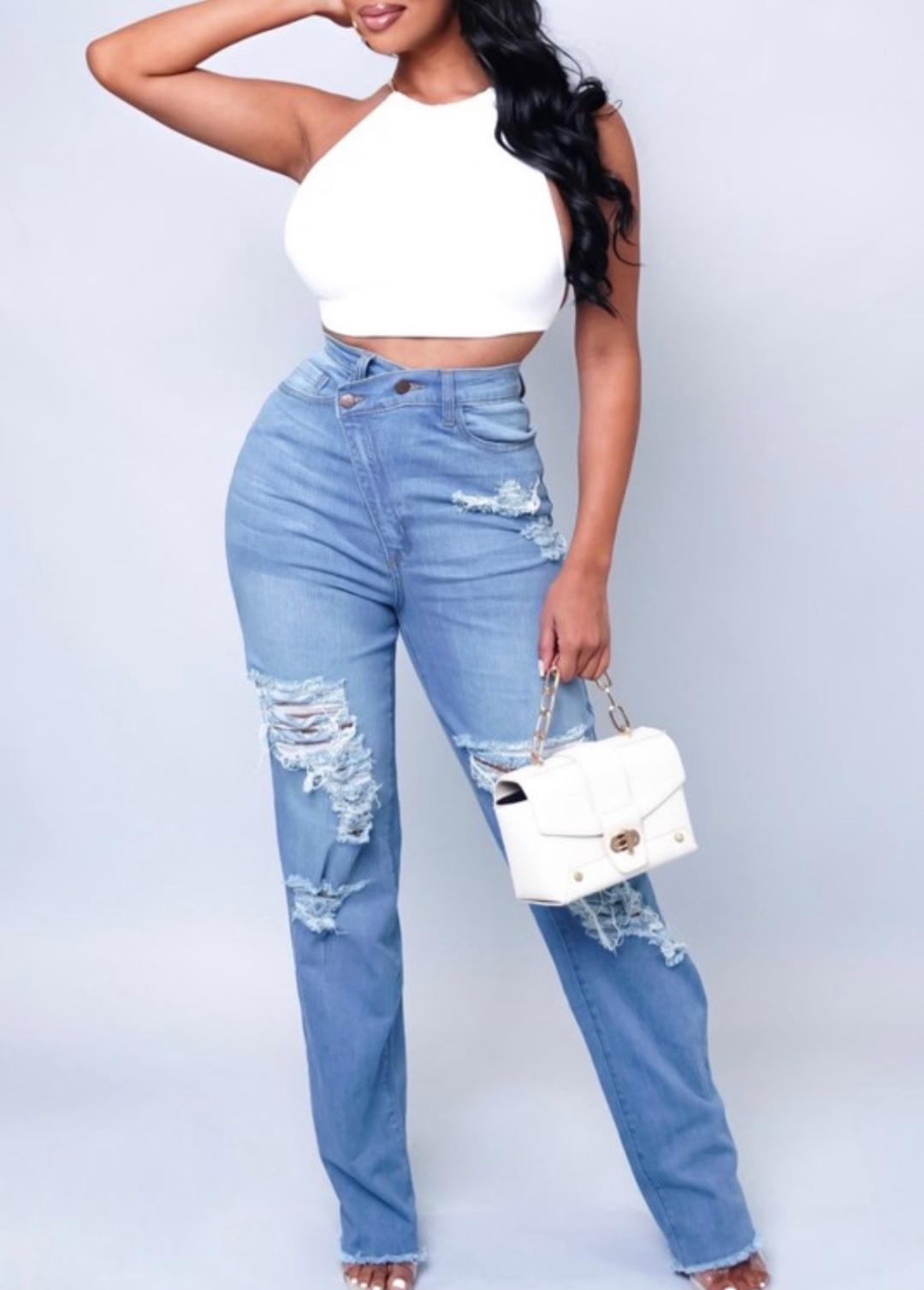 Carey Medium Blue Denim Destroyed Boyfriend Jeans for Women - Distressed High Waist Relaxed Fit Skinny Jeans - Perfect for Casual Outfits, Street Style & Everyday Wear