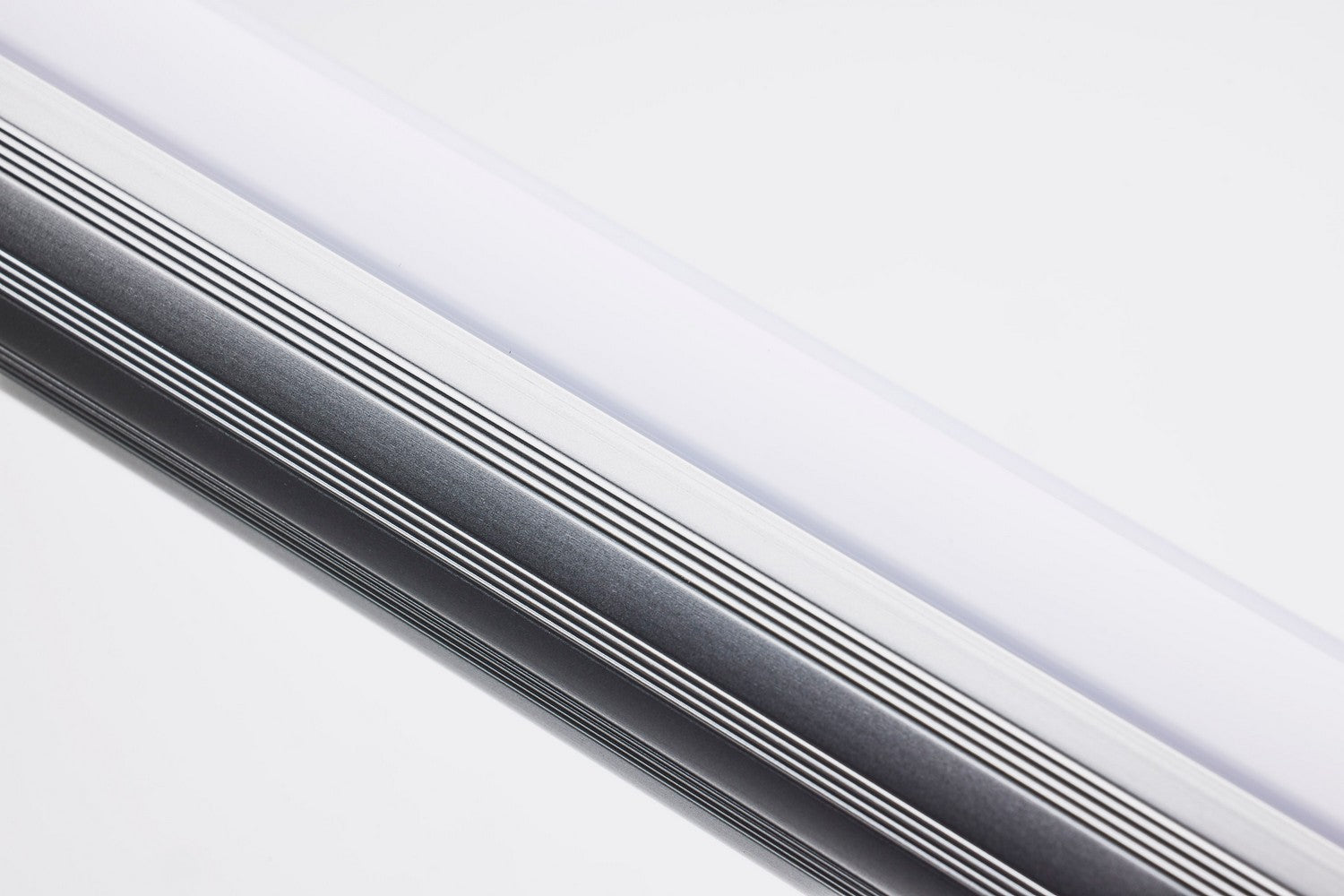 4ft T8 LED Emergency Tube Light - 2300 Lumens, 35K/40K/50K Color Temperature, Ballast Bypass, Single/Dual End Power - Perfect for Warehouse, Garage, and Emergency Lighting