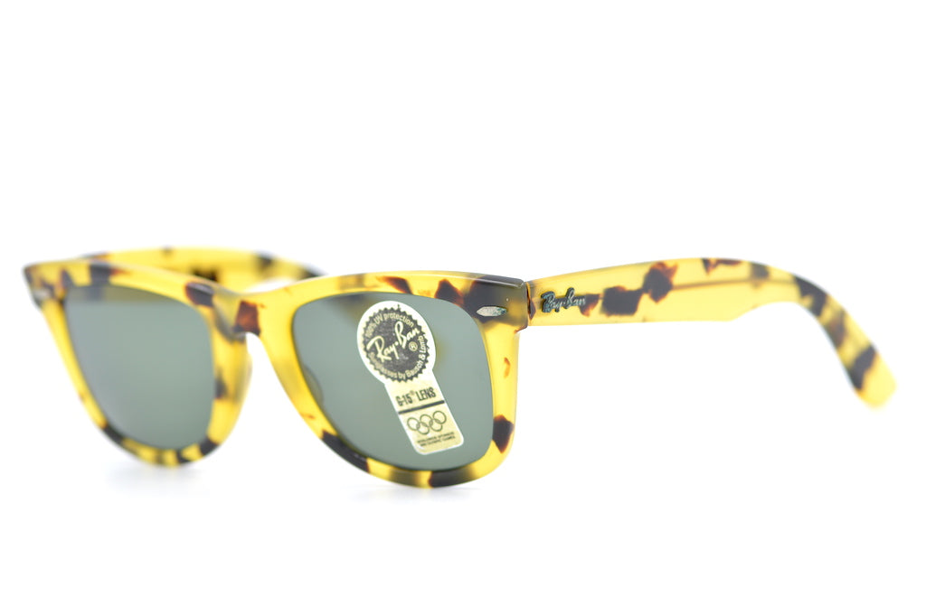 Ray Ban Wayfarer YTORT Sunglasses - Classic Aviator Style for Men & Women - UV Protection & Polarized Lenses - Perfect for Driving, Beach & Outdoor Activities