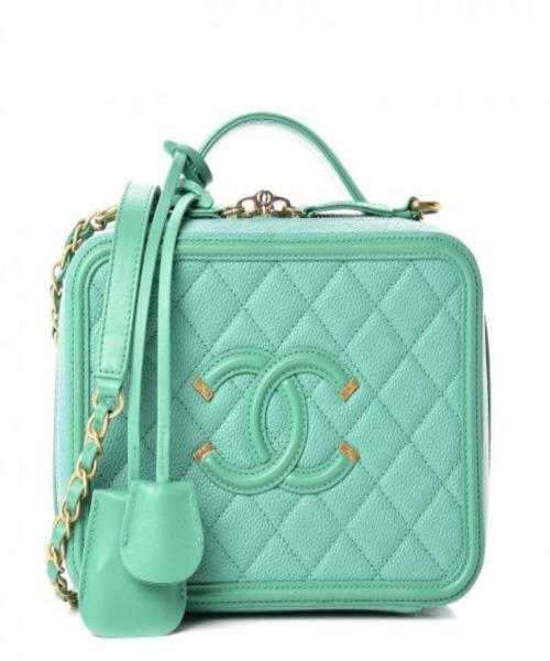 Chanel Medium Vanity Case in Green - Luxury Crossbody Bag for Women, Perfect for Parties, Date Nights & Travel Accessories