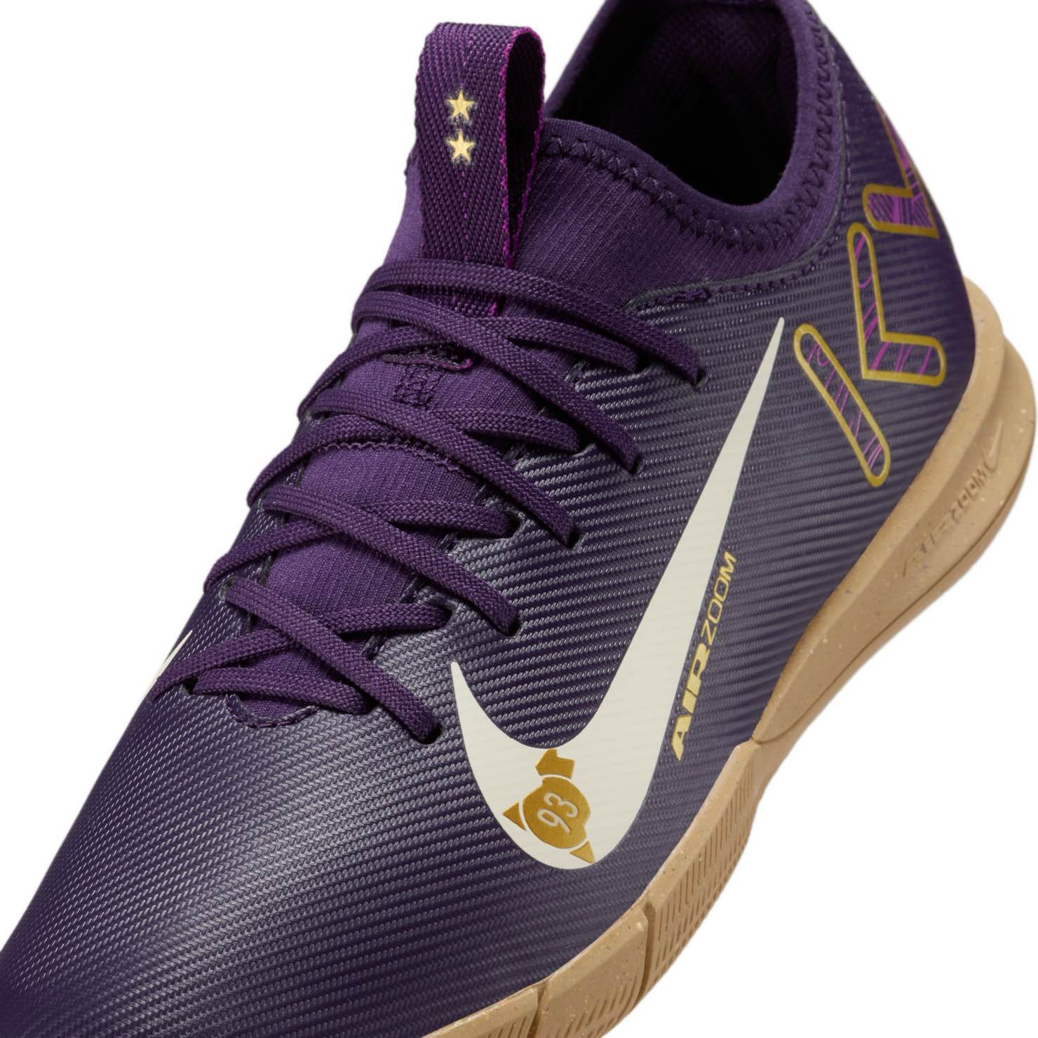 Nike Jr. Zoom Vapor 16 Academy KM IC Soccer Cleats for Kids - Lightweight Football Shoes for Youth Players - Perfect for Turf, Grass & Indoor Soccer Training