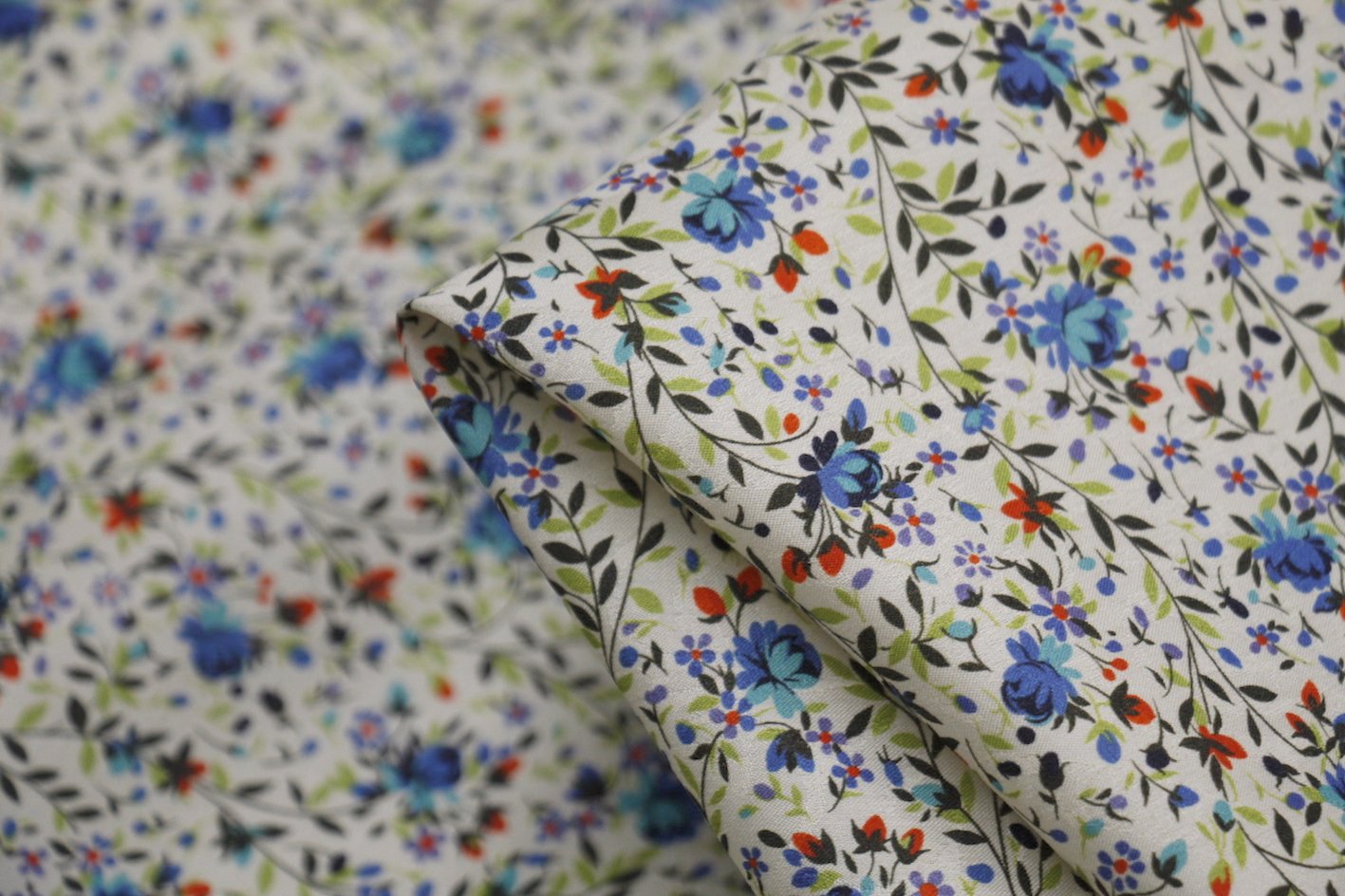 Azzurro Bloom - Elegant Floral Print Dress for Women | Perfect for Weddings, Parties & Special Occasions
