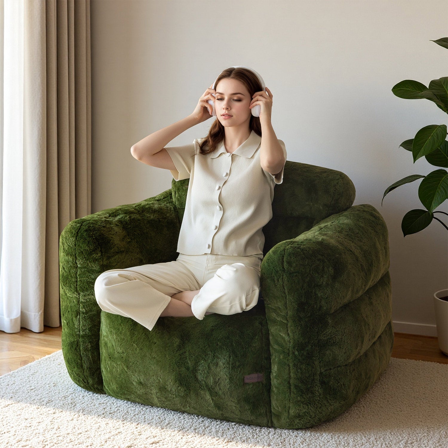 MAXYOYO Giant Bean Bag Chair - Ultra Soft Faux Fur Oversized Lounger for Adults & Teens, Green - Perfect for Bedroom, Living Room, Game Room & Dorm Relaxation