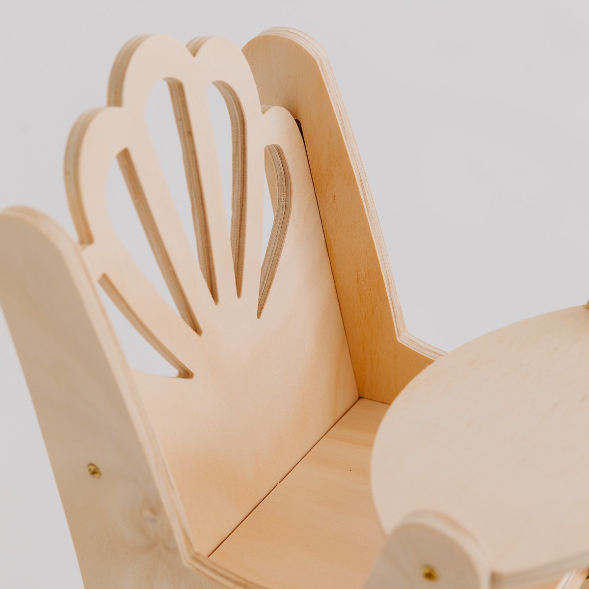 Shell Dolly High Chair for Babies - Adjustable Wooden Baby Feeding Chair with Safety Belt - Perfect for Dining, Weaning & Playtime at Home