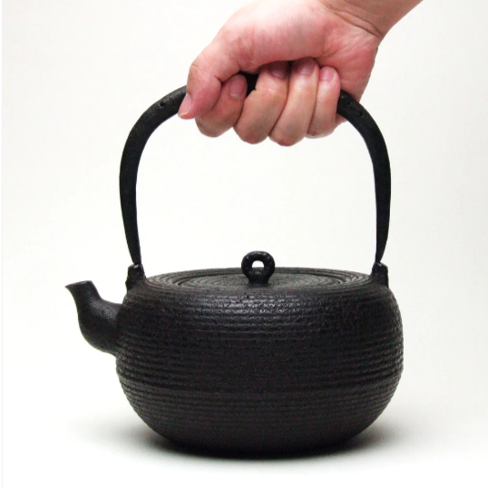 Premium Japanese Nanbu Tetsubin Iron Teapot - Koizumi Nizaemon 11th Generation Ohitomemon Uba Guchi Gata Style - Authentic Cast Iron Teapot for Japanese Tea Ceremony, Home Decor & Gift (Includes Original Box)