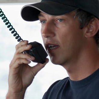 Raymarine E70517 Ray73 Marine VHF Radio with Hailer & GPS - Compact Black Boating Communication Device for Sailing, Fishing & Emergency Situations