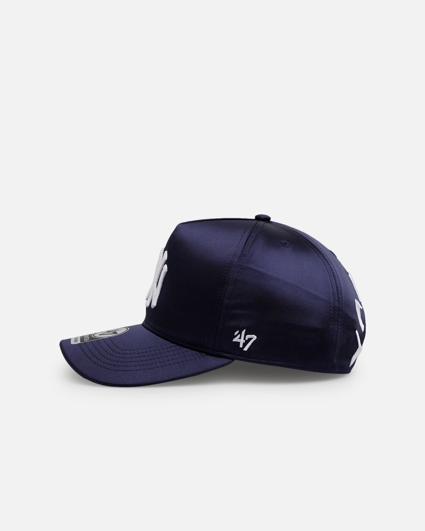 New York Yankees 'Silky Way' 47 Hitch Snapback Cap - Navy Blue Adjustable Baseball Hat for Men & Women - Perfect for Games, Streetwear & Fan Collections
