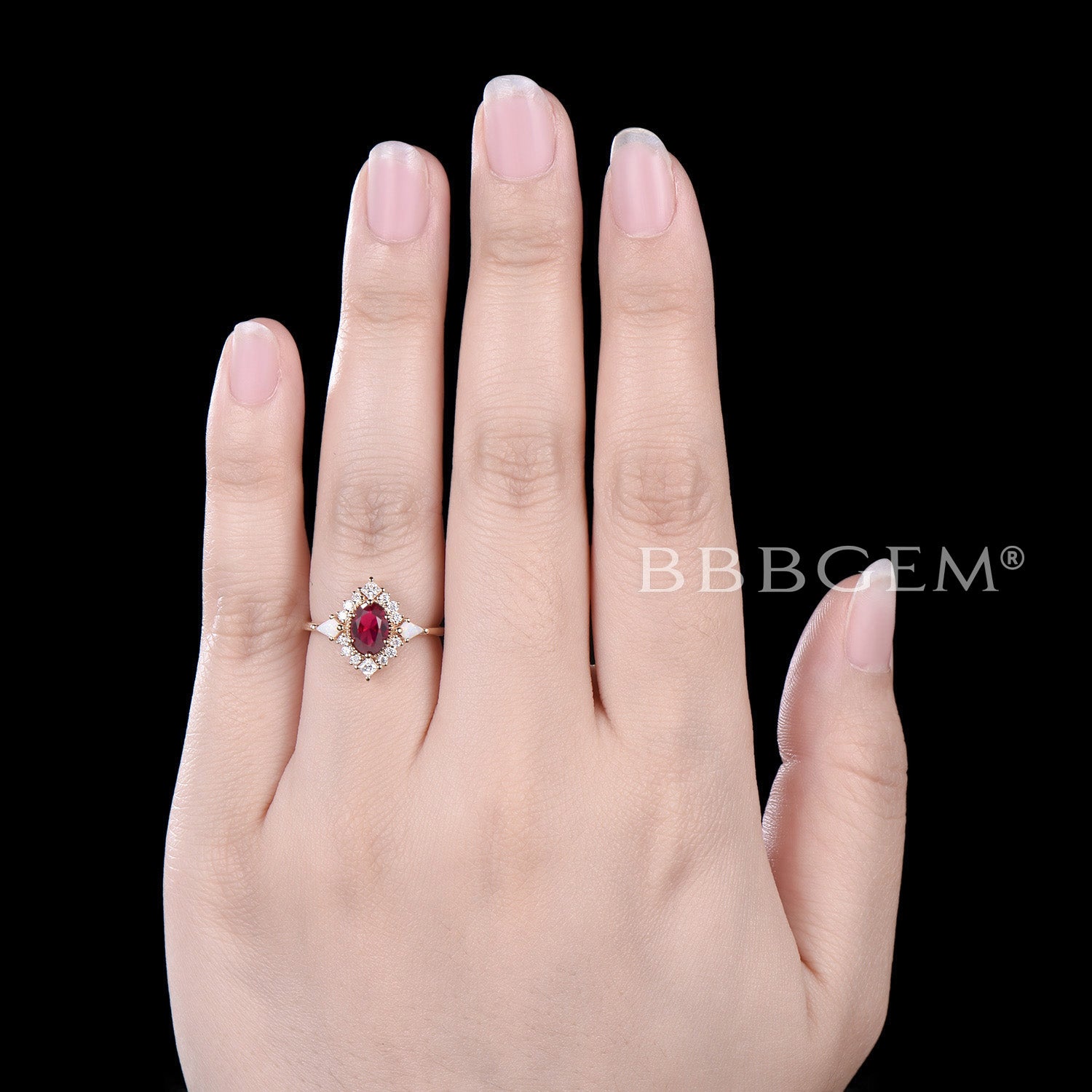 Stunning Halo Oval Ruby Engagement Ring with Moissanite & Diamond Accents – Perfect for Proposals, Anniversaries & Special Occasions