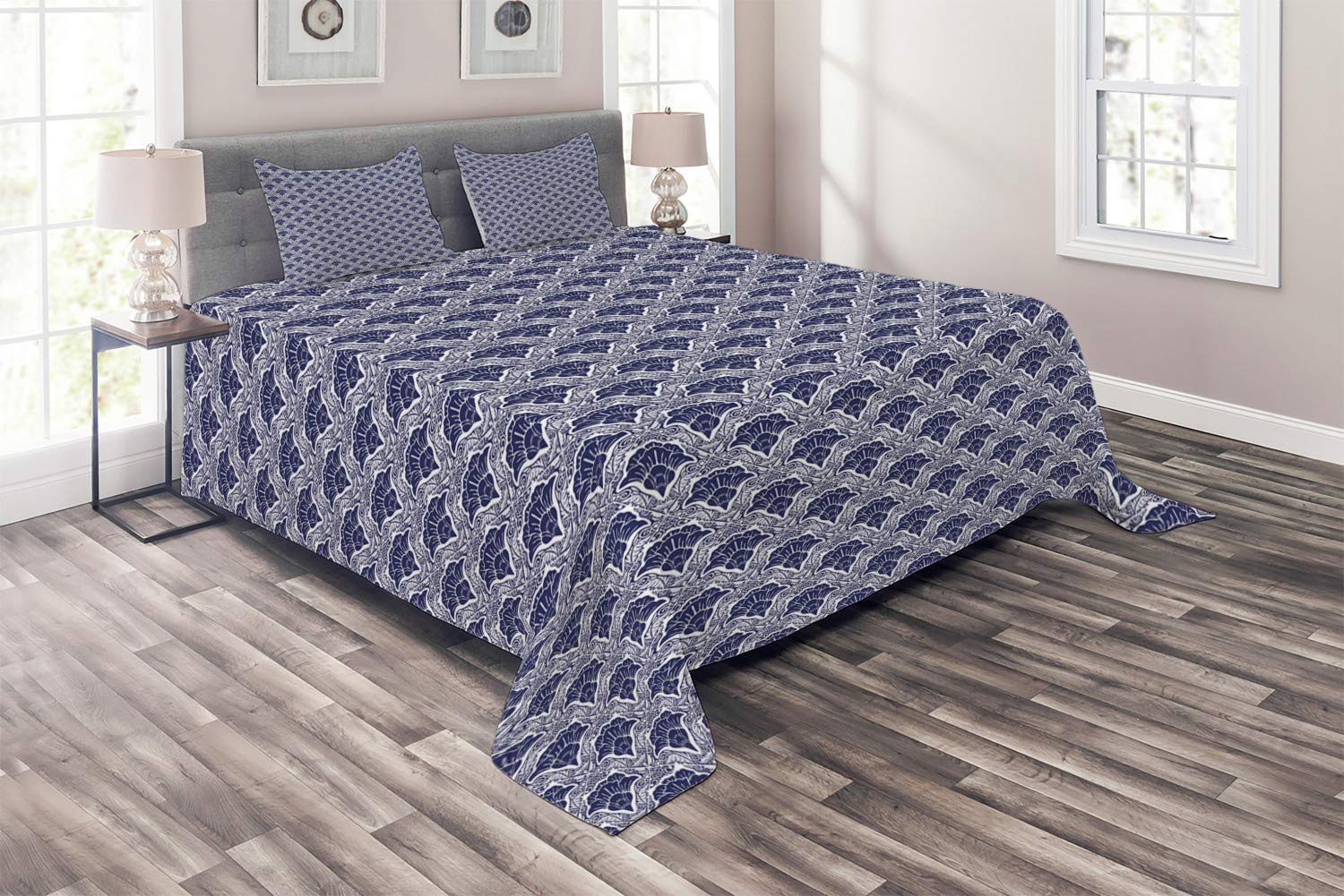 Ambesonne Oriental King Size 3-Piece Quilted Bedspread Set with 2 Pillow Shams - Floral Damask Pattern in Diagonal Squares, Indigo & White - Luxury Bedding for Master Bedroom, Guest Room & Home Decor