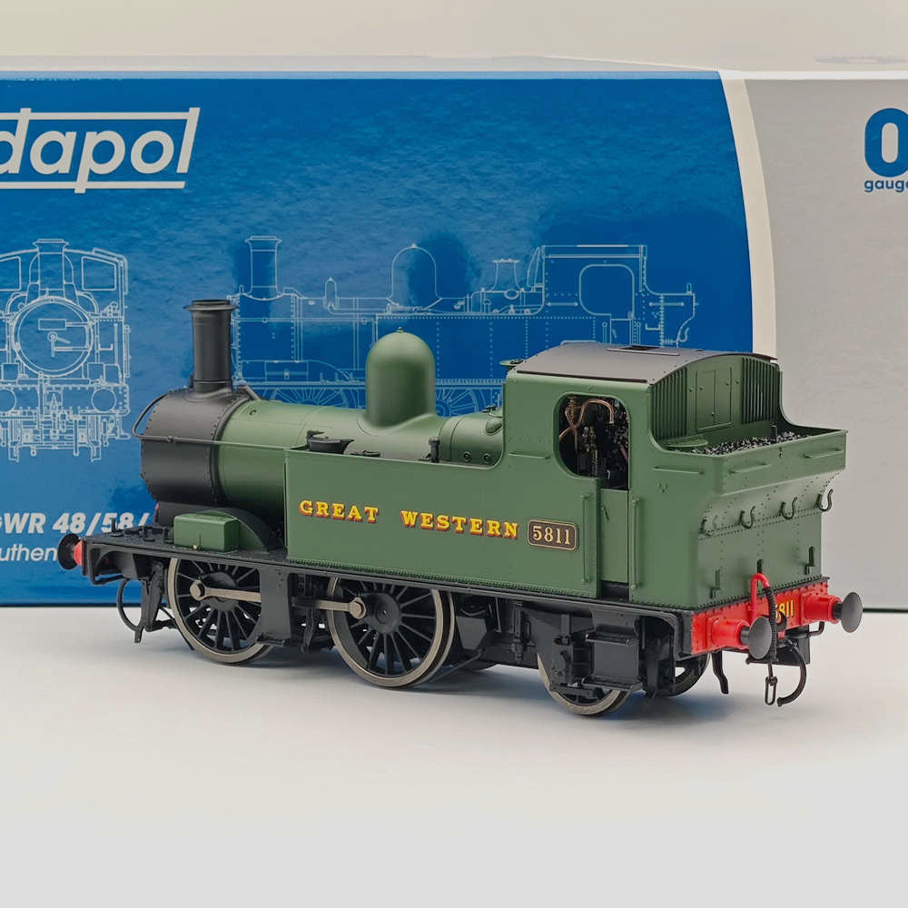 Dapol 7s 006 050 O Gauge 58xx Class Great Western Green 5811 21DCC Model Train Locomotive - Perfect for Collectors & Railway Enthusiasts