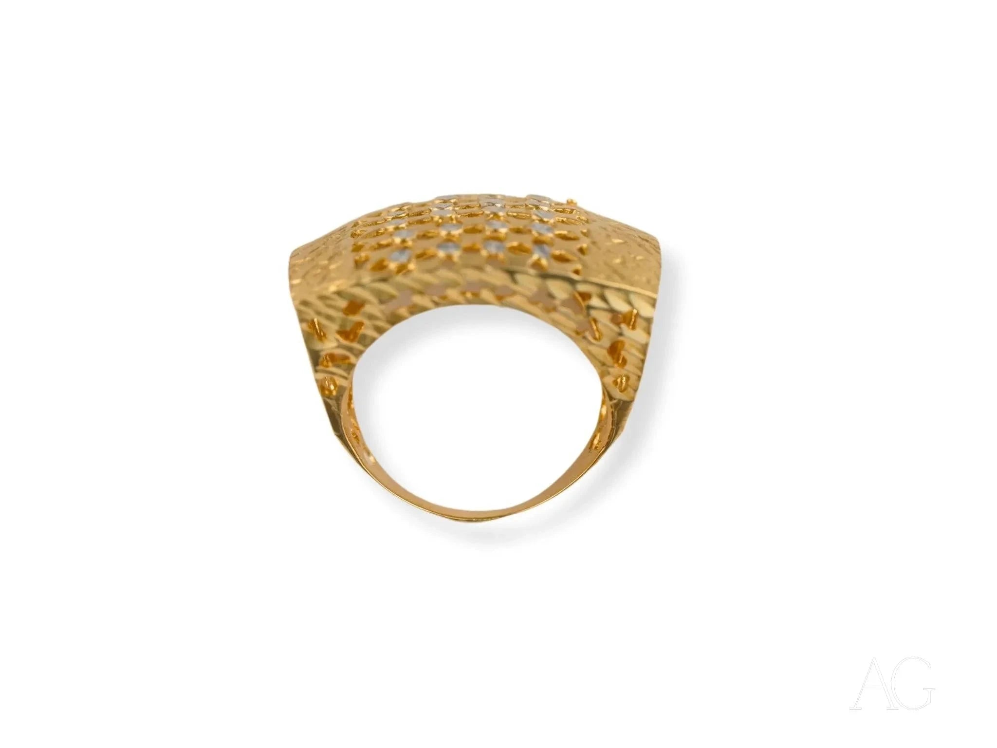 Elegant Diamond Cut 18K Yellow Gold Ring for Women - Timeless Wedding, Engagement & Anniversary Jewelry Gift