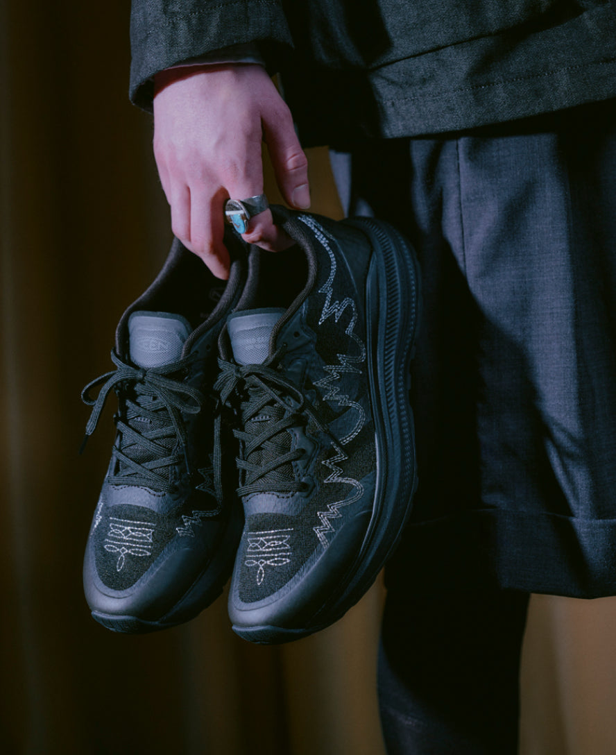 Engineered Garments WK500 Men's Walking Shoes - Black/Black | Comfortable & Durable for Outdoor Activities, Jogging, and Daily Wear