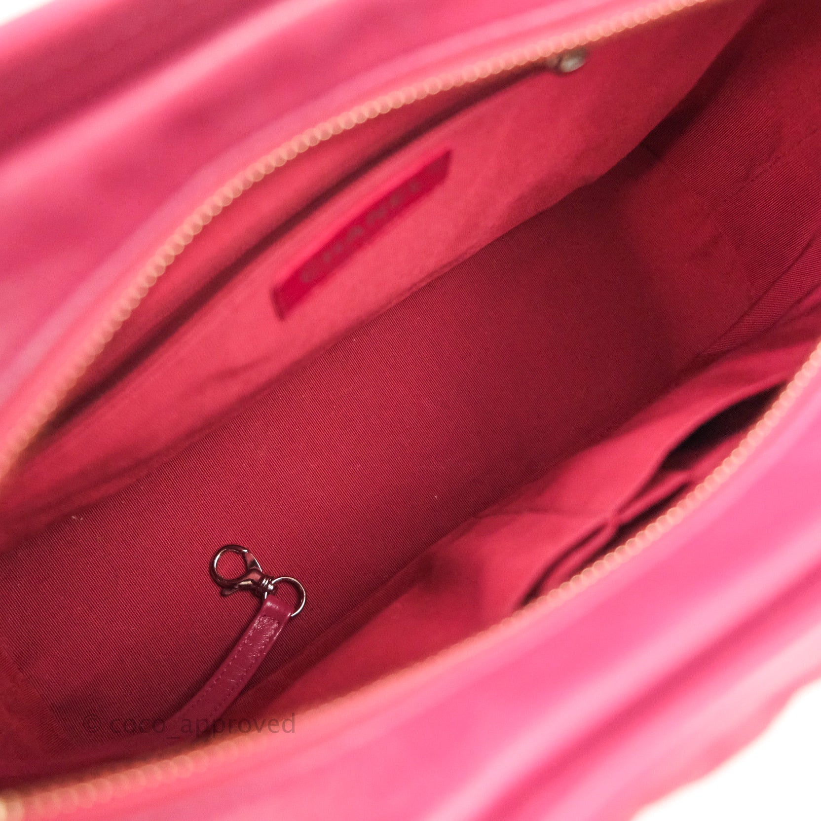 Chanel Chevron Medium Gabrielle Hobo Bag in Pink Aged Calfskin with Mixed Hardware - Perfect for Work, Travel & Everyday Luxury