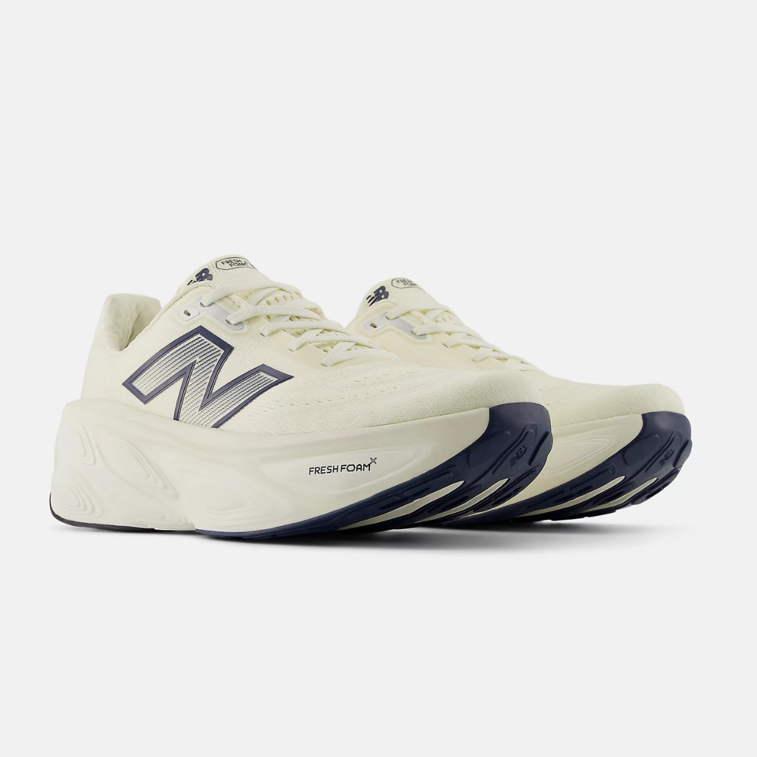 New Balance Men's Fresh Foam X More v5 Running Shoes - Lightweight Cushioned Road Running Sneakers for Jogging, Training & Marathon - Black/White
